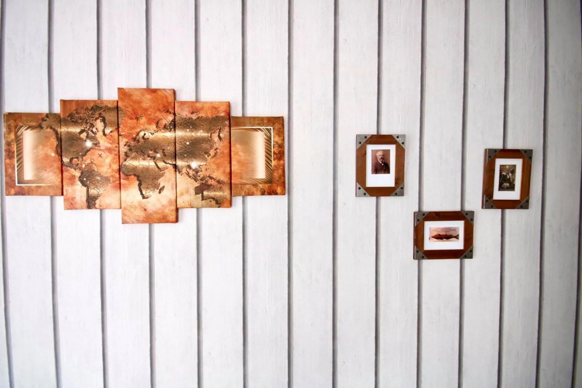 Decorative detail in The Originals Boutique, Hôtel Lakeside, Biscarrosse , Lac