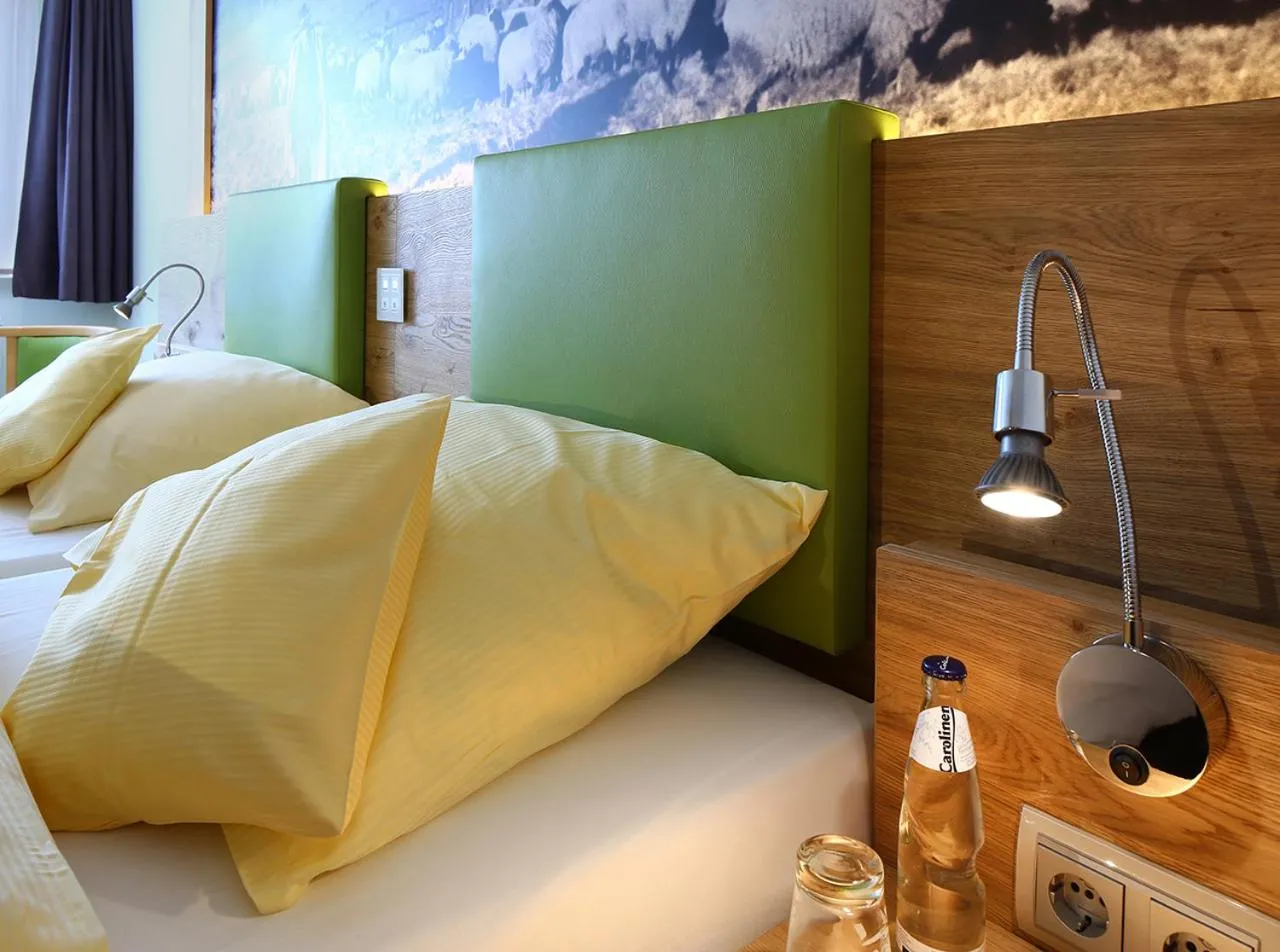 Bed in Landgasthof Kaiser