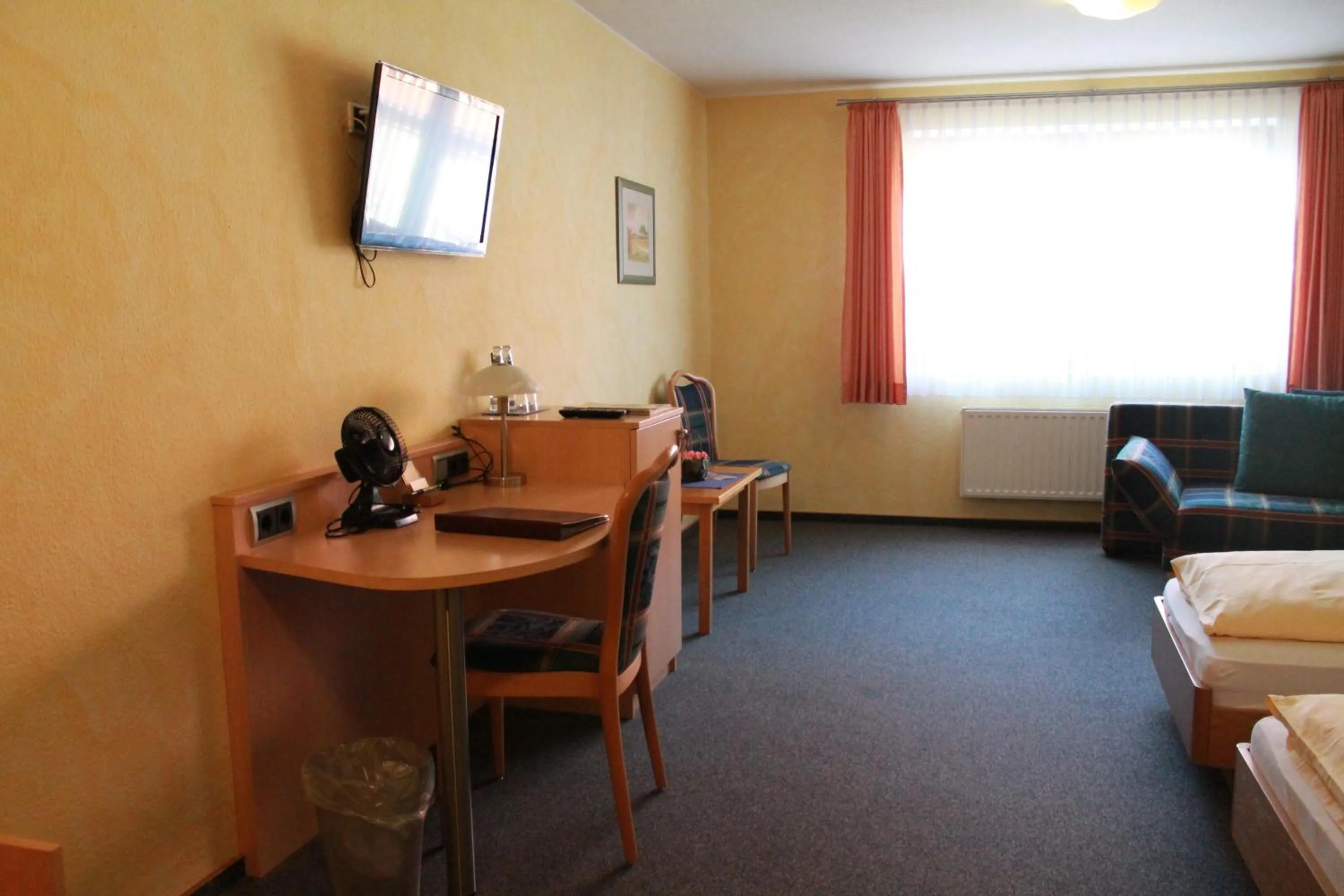 Photo of the whole room, Bed in Landgasthof Kaiser