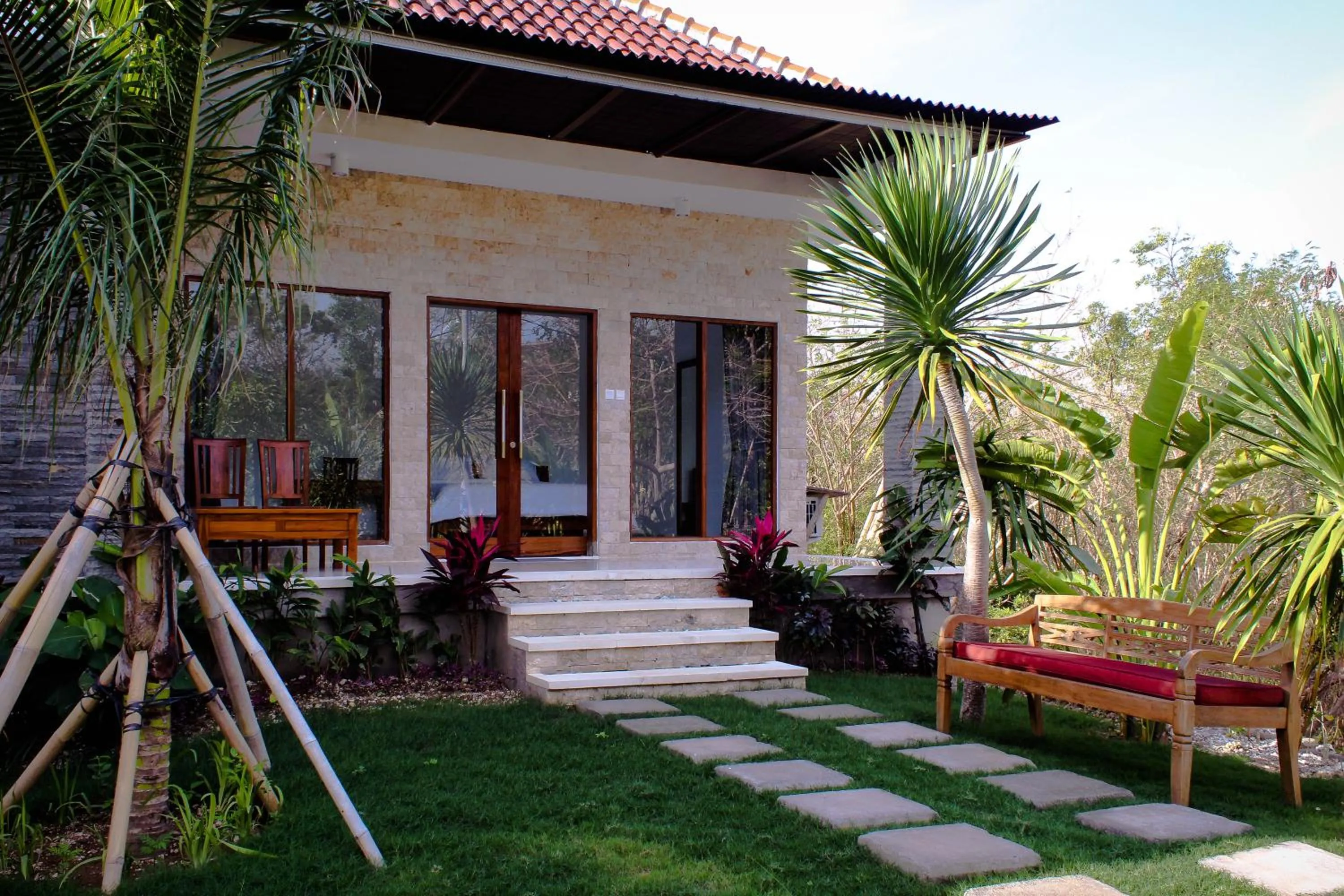 Deluxe Double or Twin Room with Garden View in Pier26 Bali Homestay