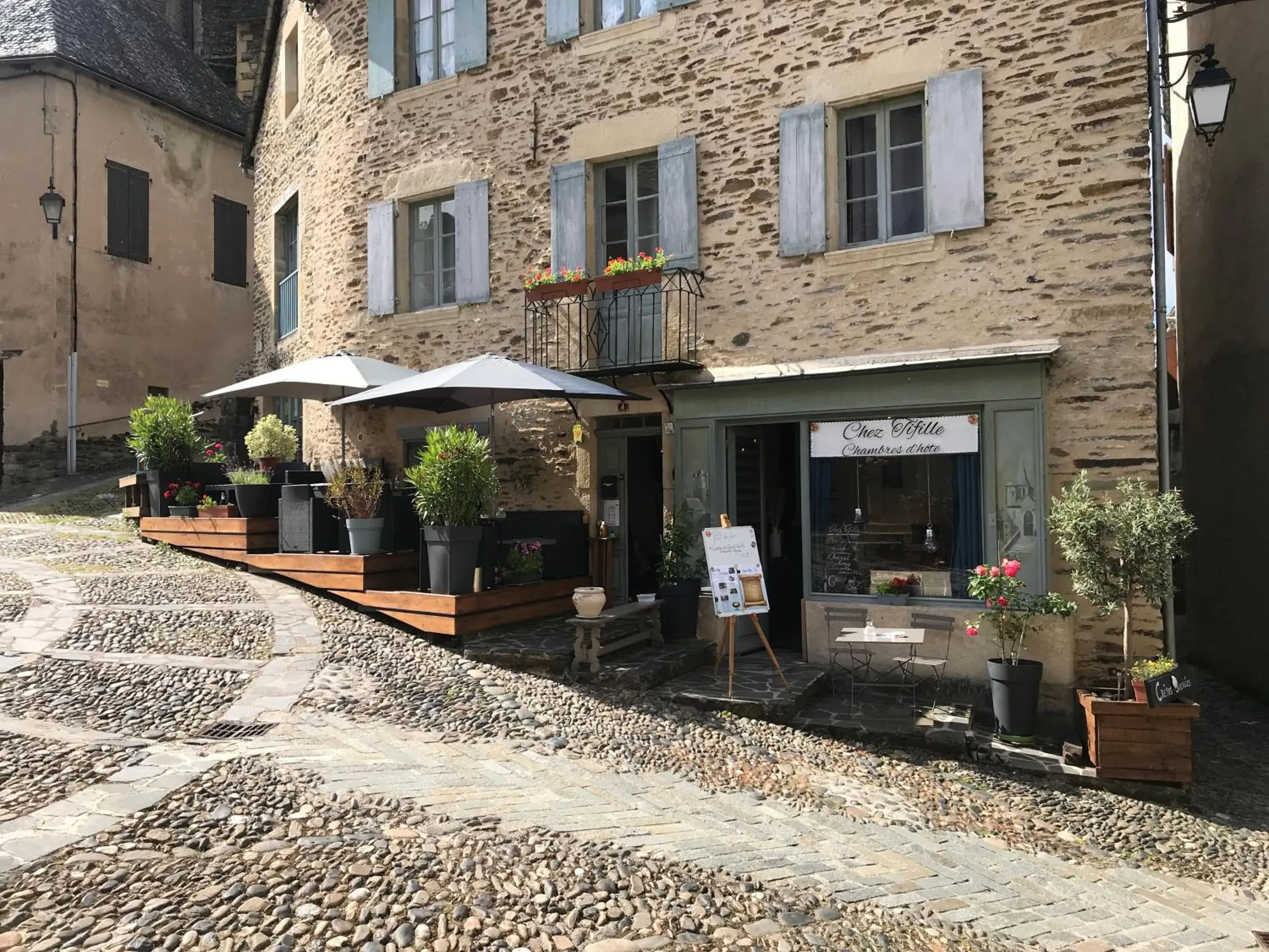 Large Double Room in Chez Tifille Large Double Room in Chez Tifille