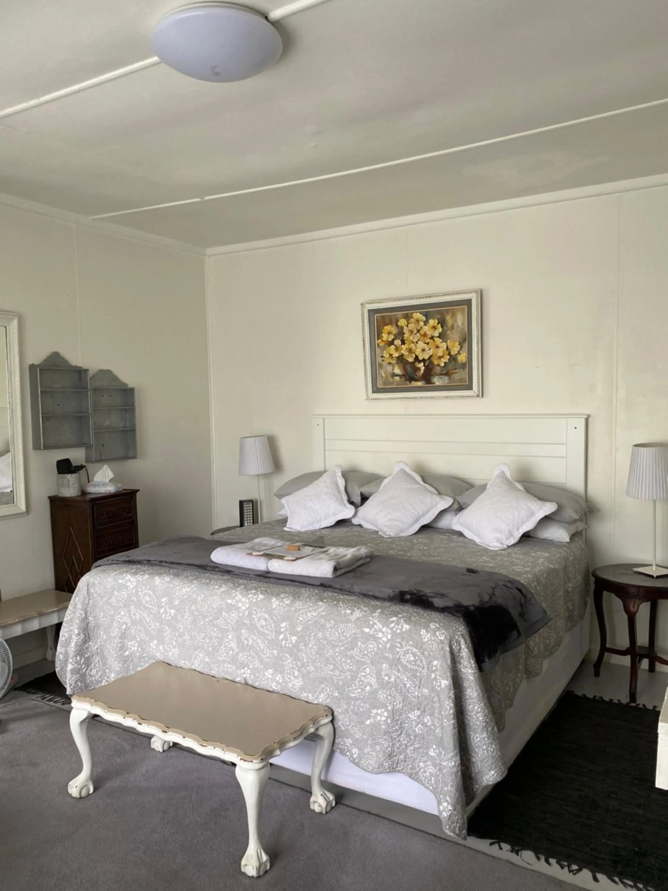 Bed in White River B & B