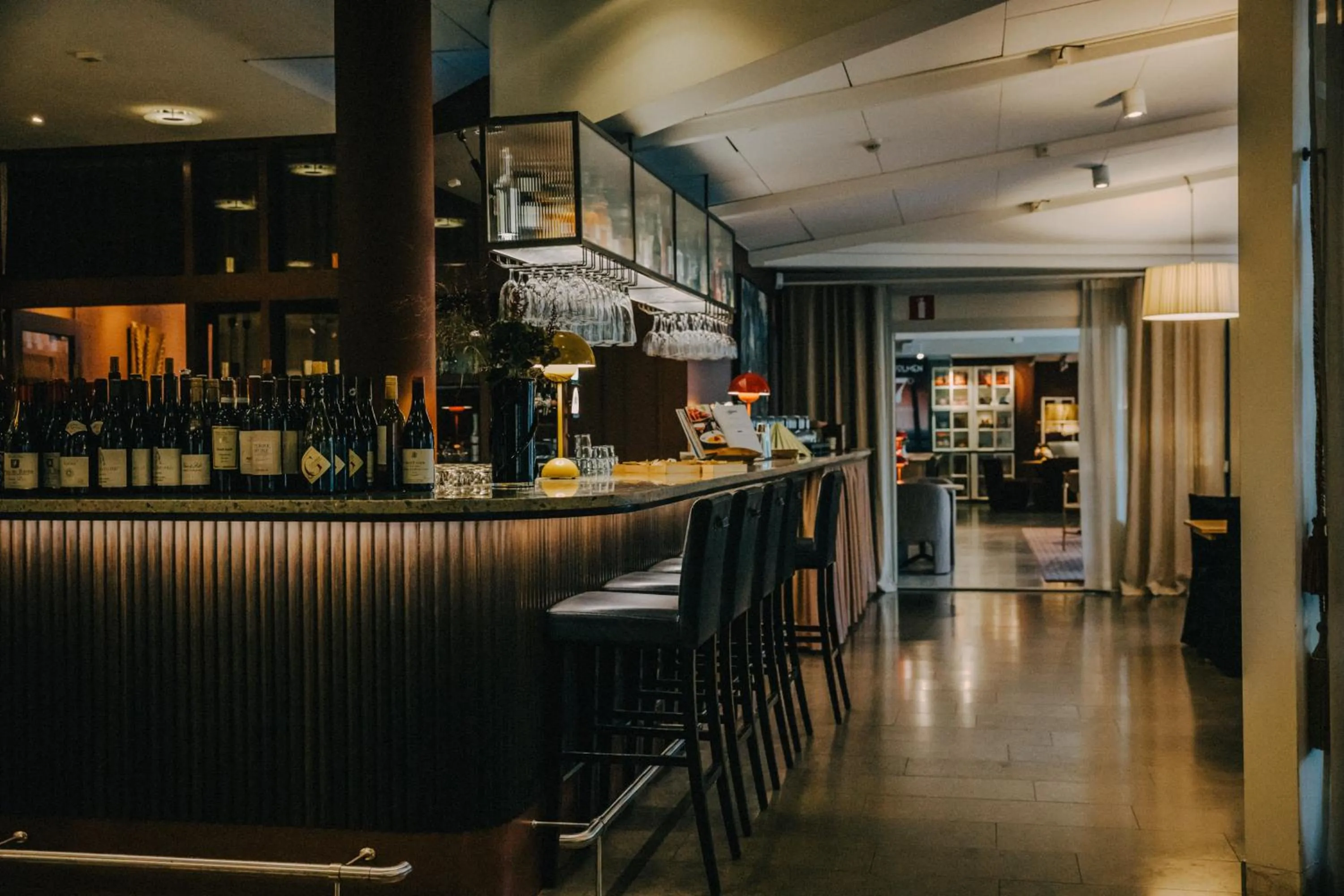 Restaurant/places to eat in Marholmen