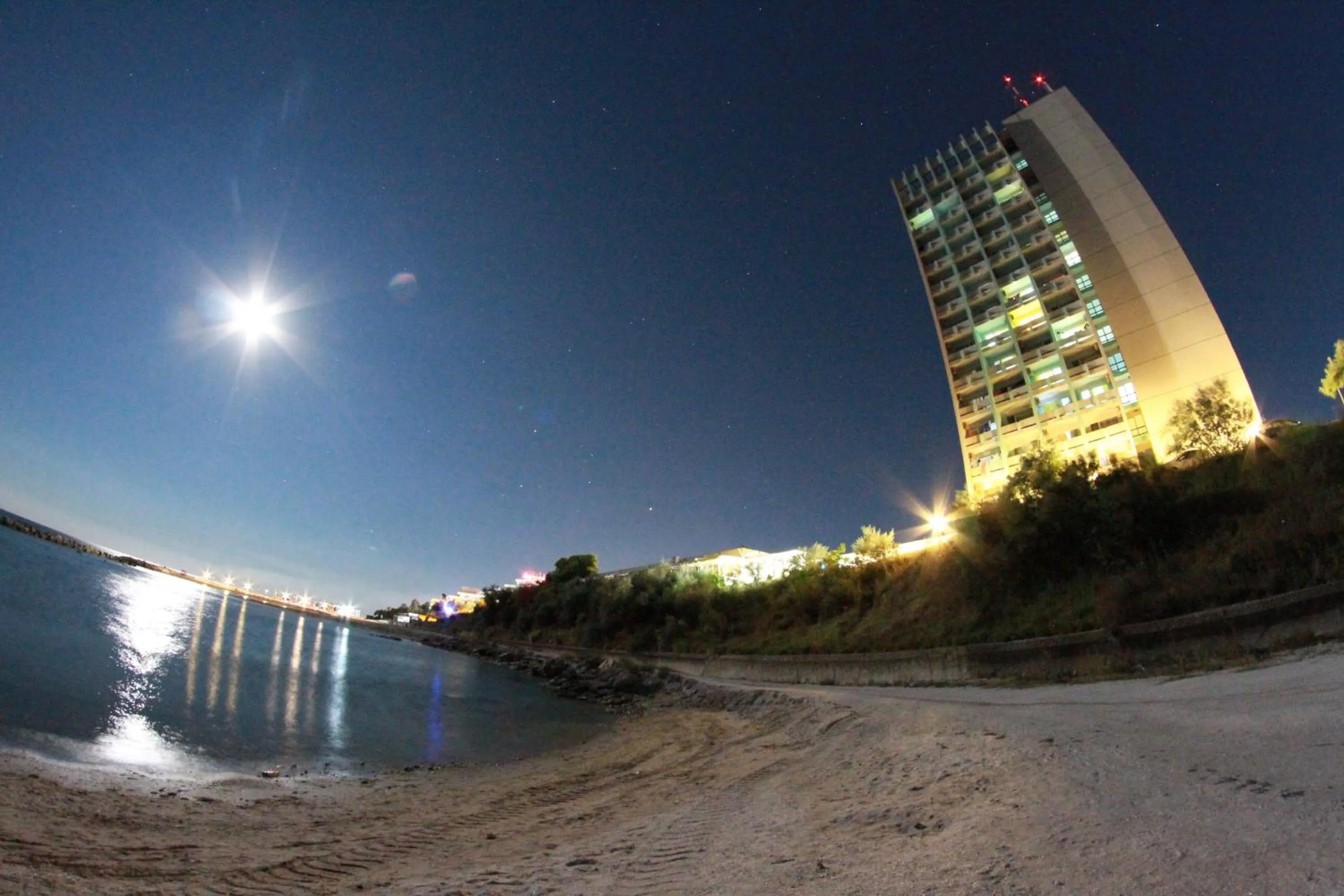 Beach in Hotel Capitol