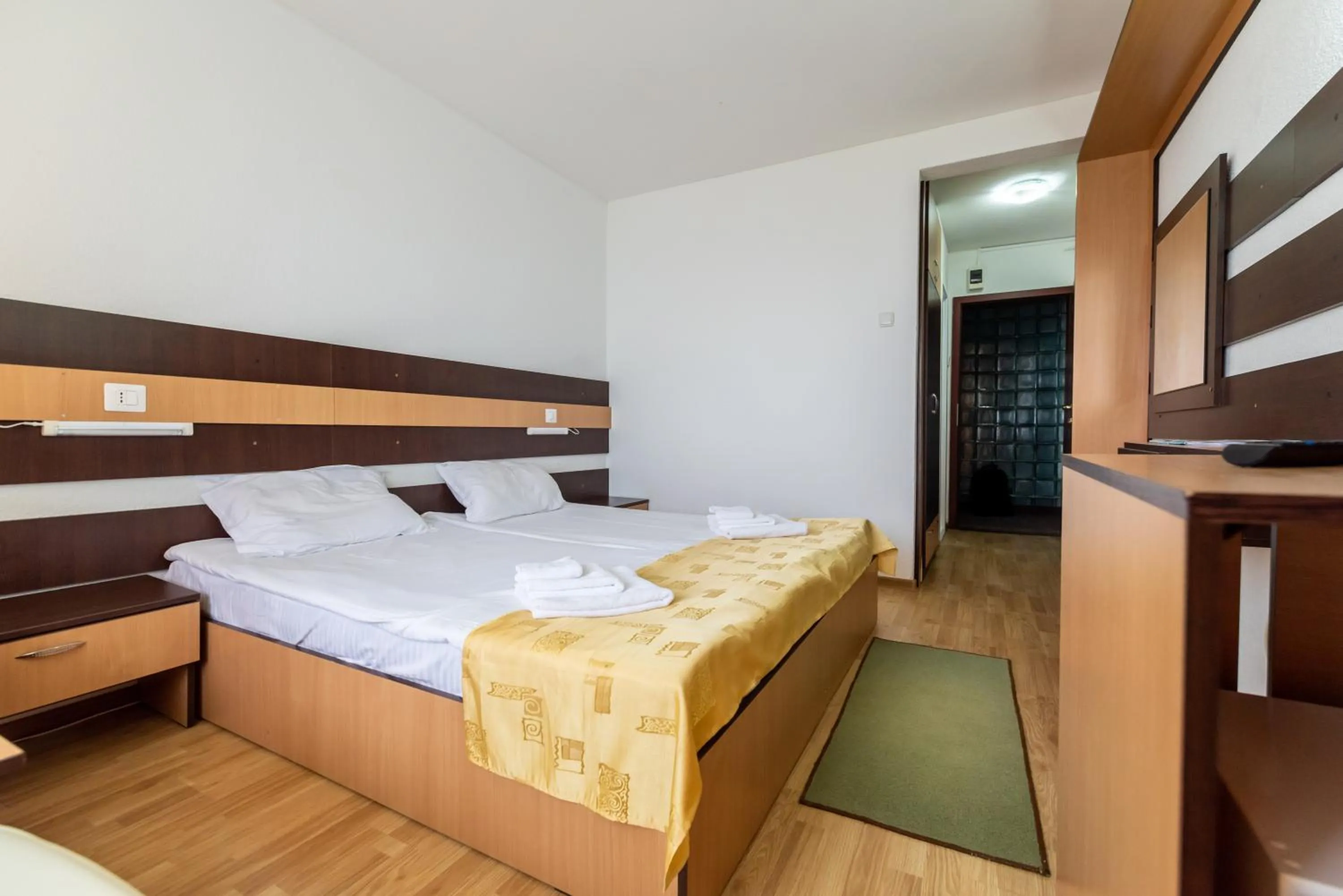 Bed in Hotel Capitol