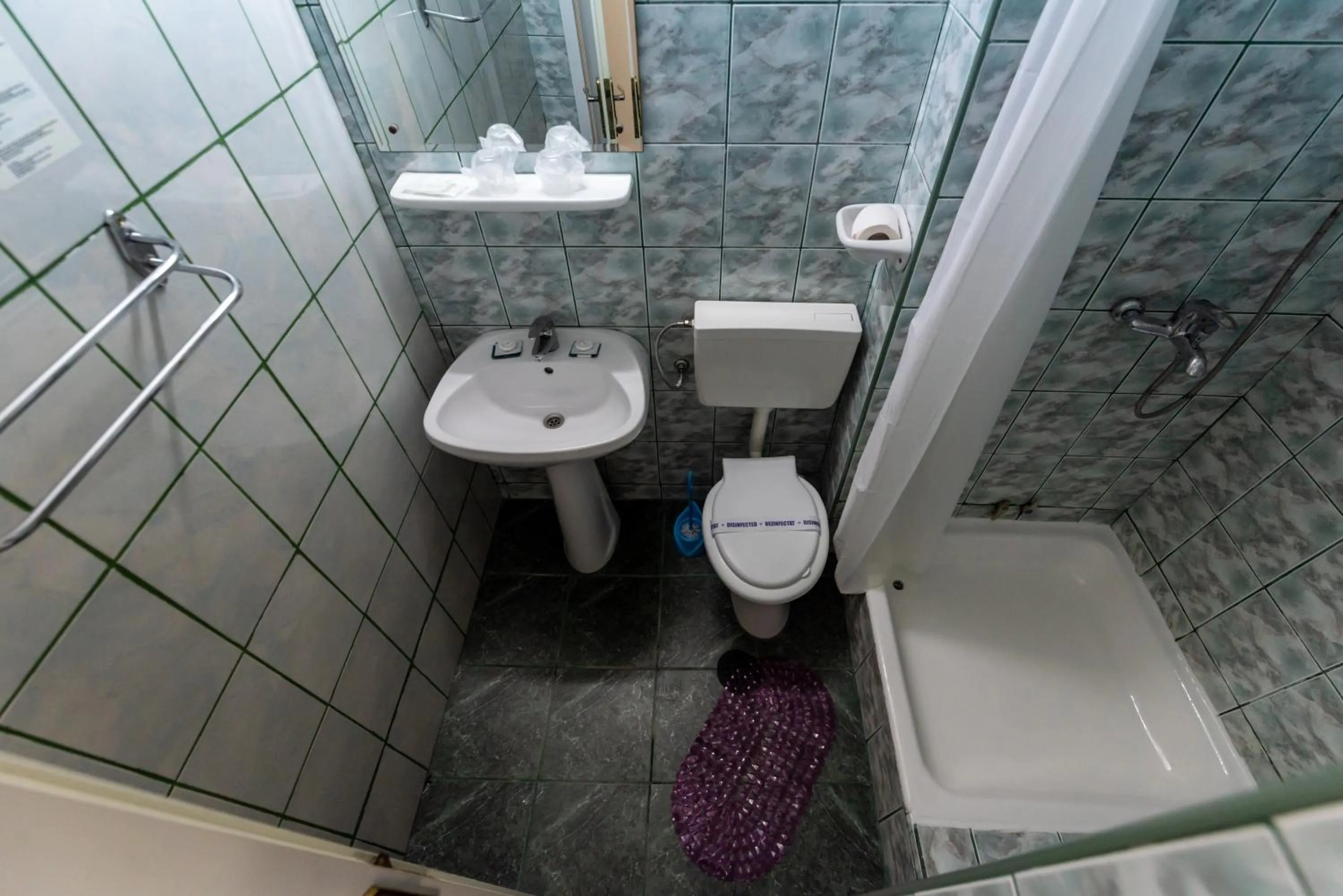 Bathroom in Hotel Capitol