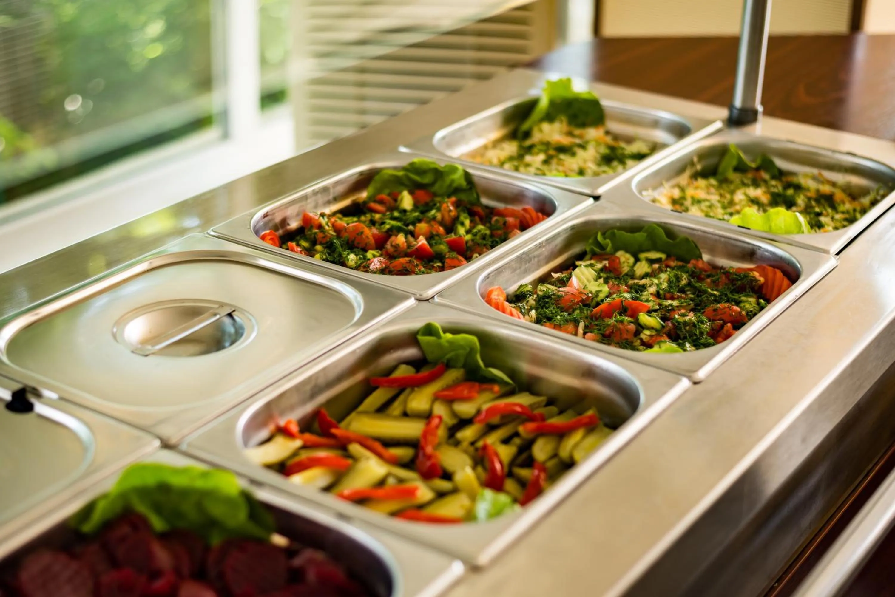 Restaurant/places to eat in Hotel Capitol