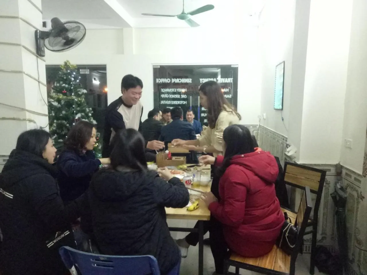 Lounge or bar in Coffe House Homestay