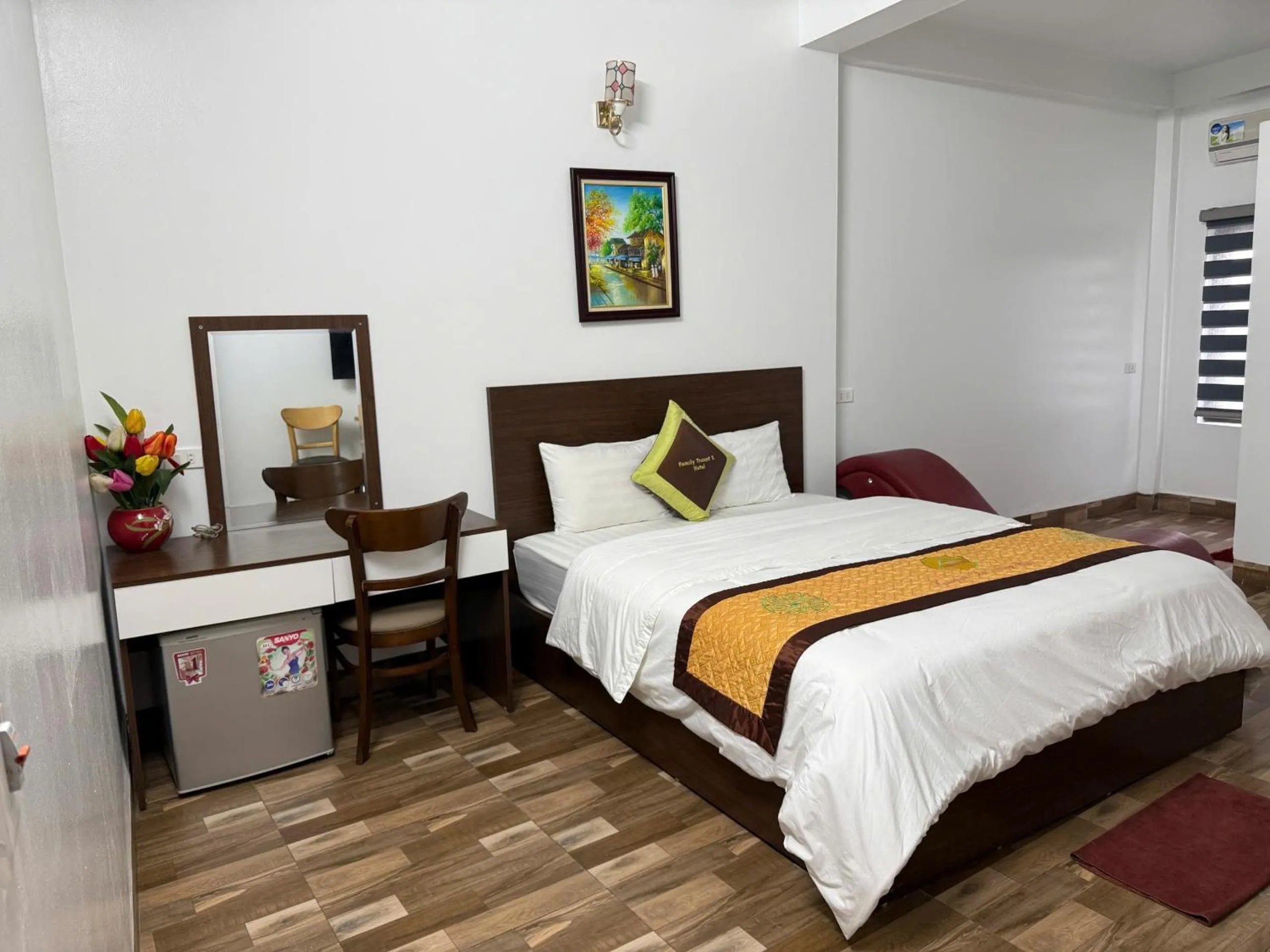 Bed in Family Transit 2 Hotel