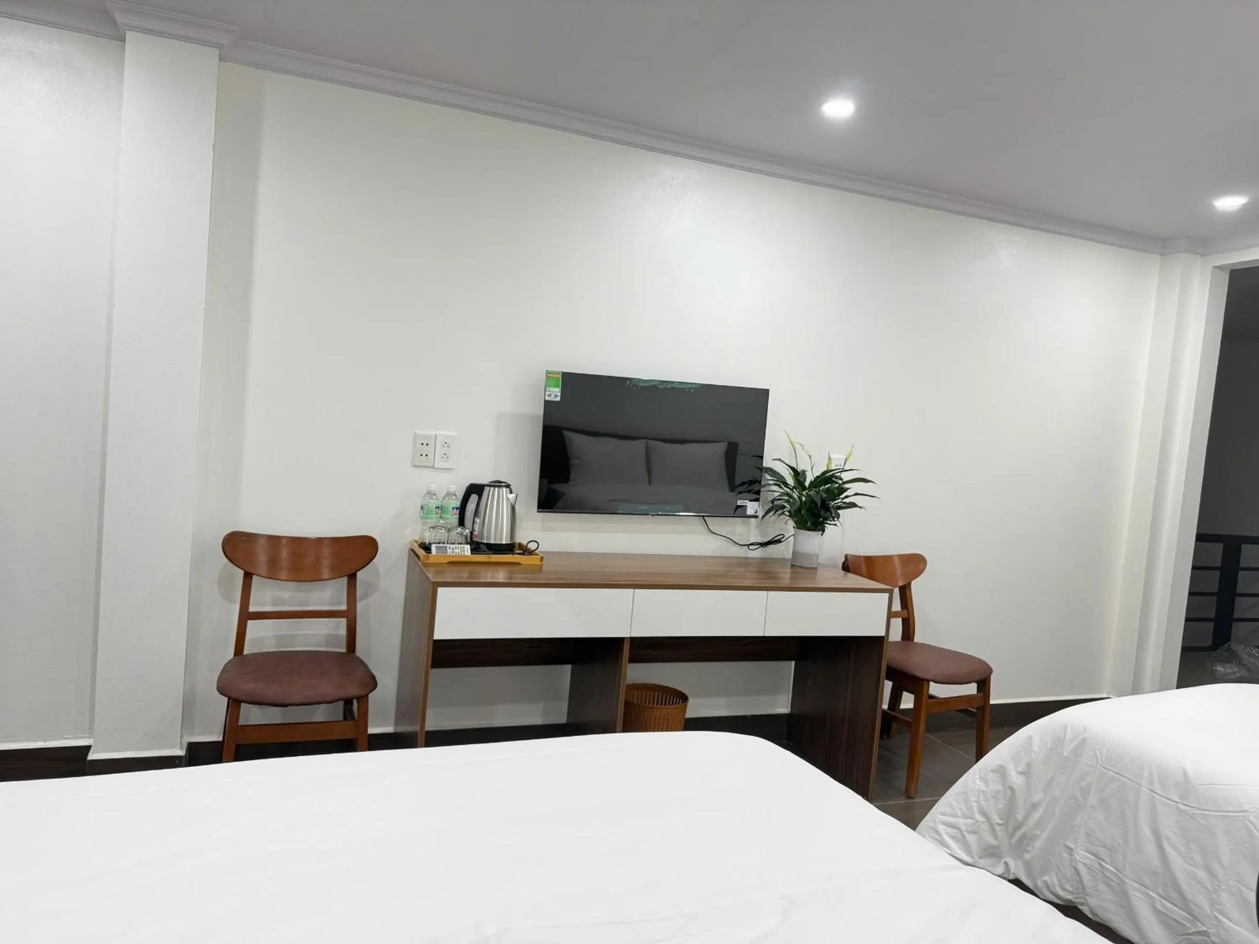 TV and multimedia, Bed in Family Transit 2 Hotel