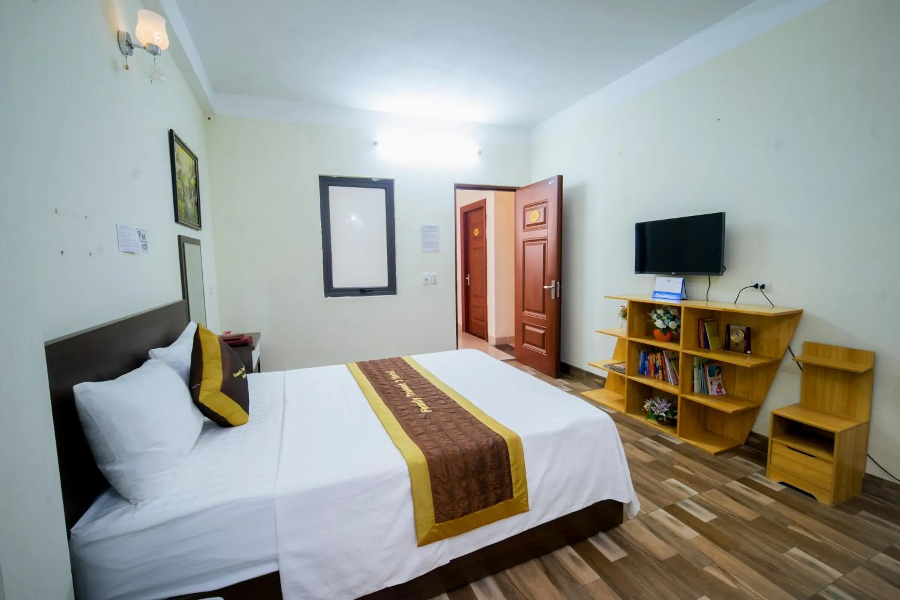 Bedroom, Bed in Family Transit 2 Hotel Bedroom, Bed in Family Transit 2 Hotel