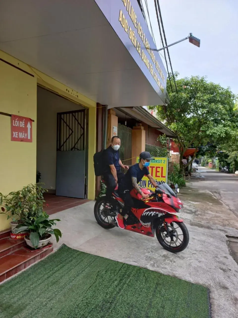 Facade/entrance in Family Transit 2 Hotel Facade/entrance in Family Transit 2 Hotel