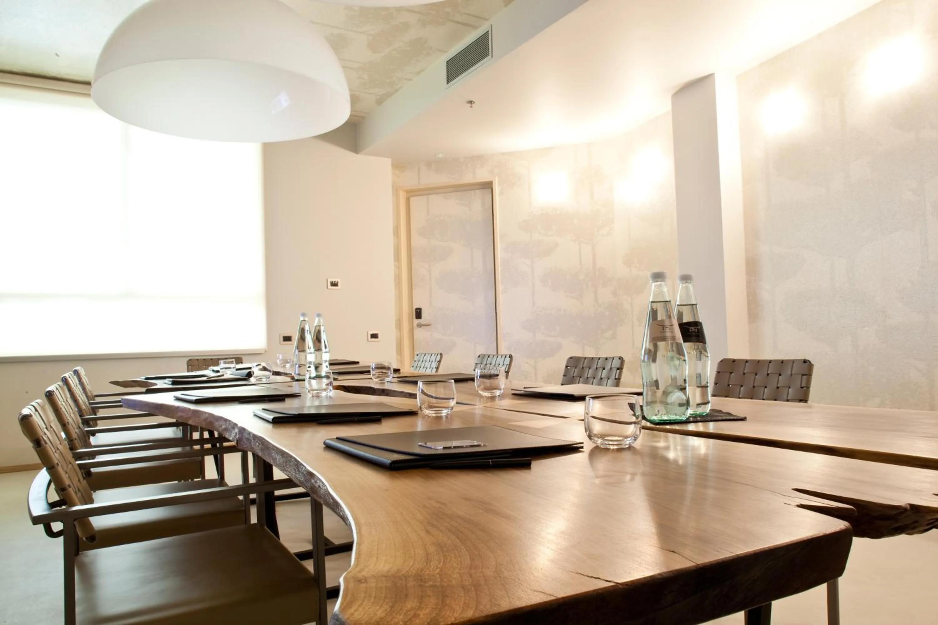 Business facilities in Nu Hotel