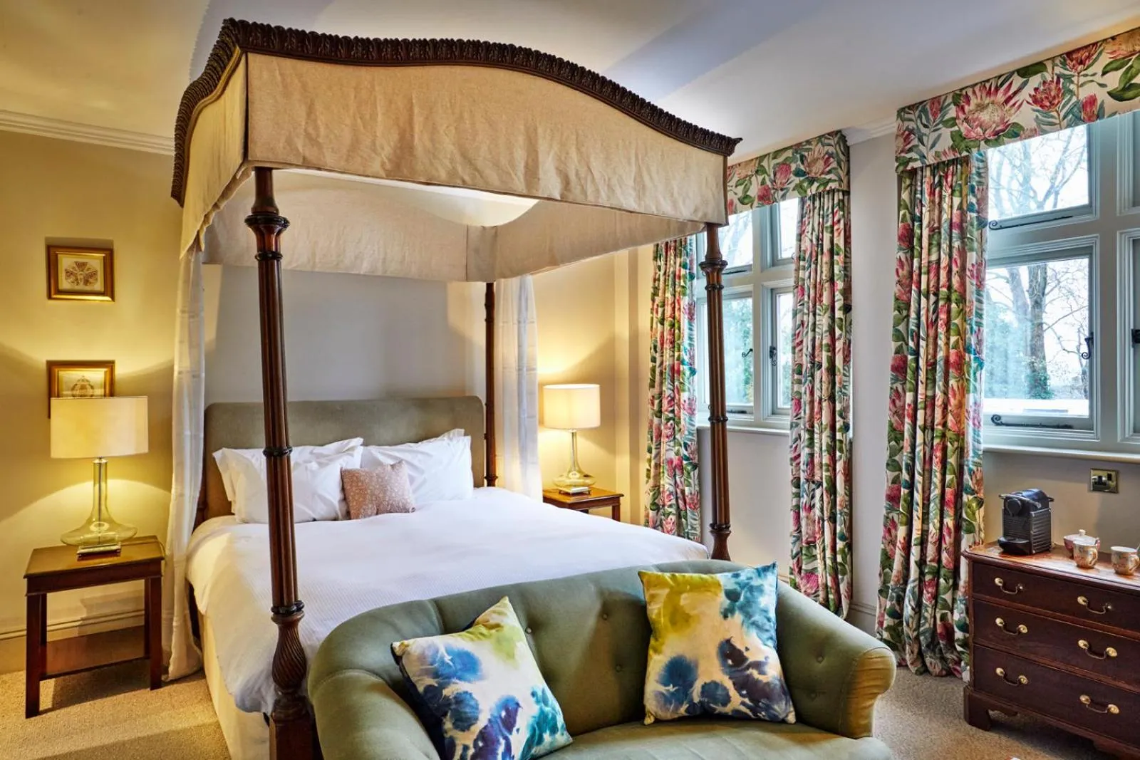 Bedroom, Bed in Ockenden Manor Hotel & Spa