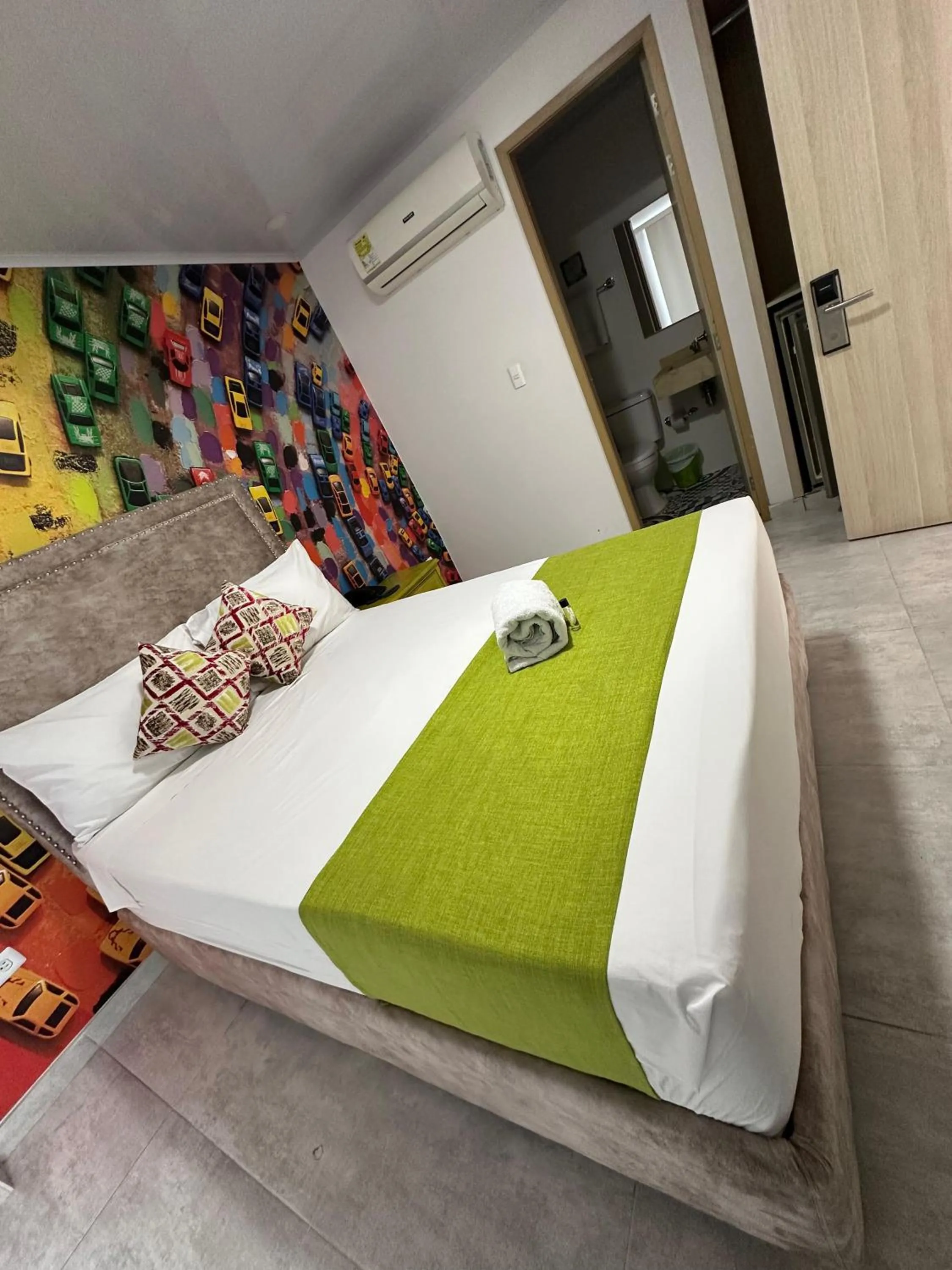 Bed in Hotel Millenium Victoria Plaza