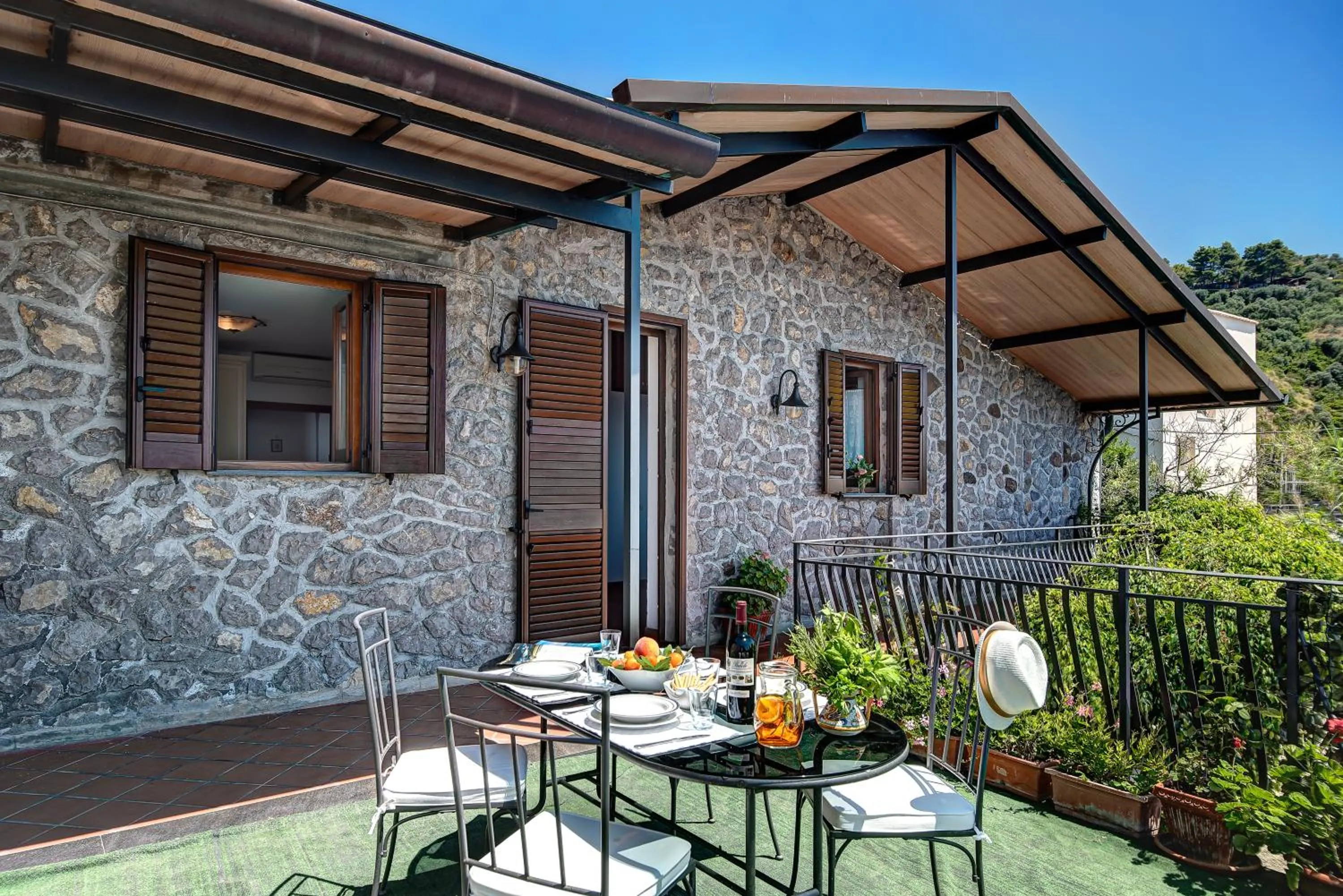 GOCCE VILLAS - Ginestra Frontbeach suite