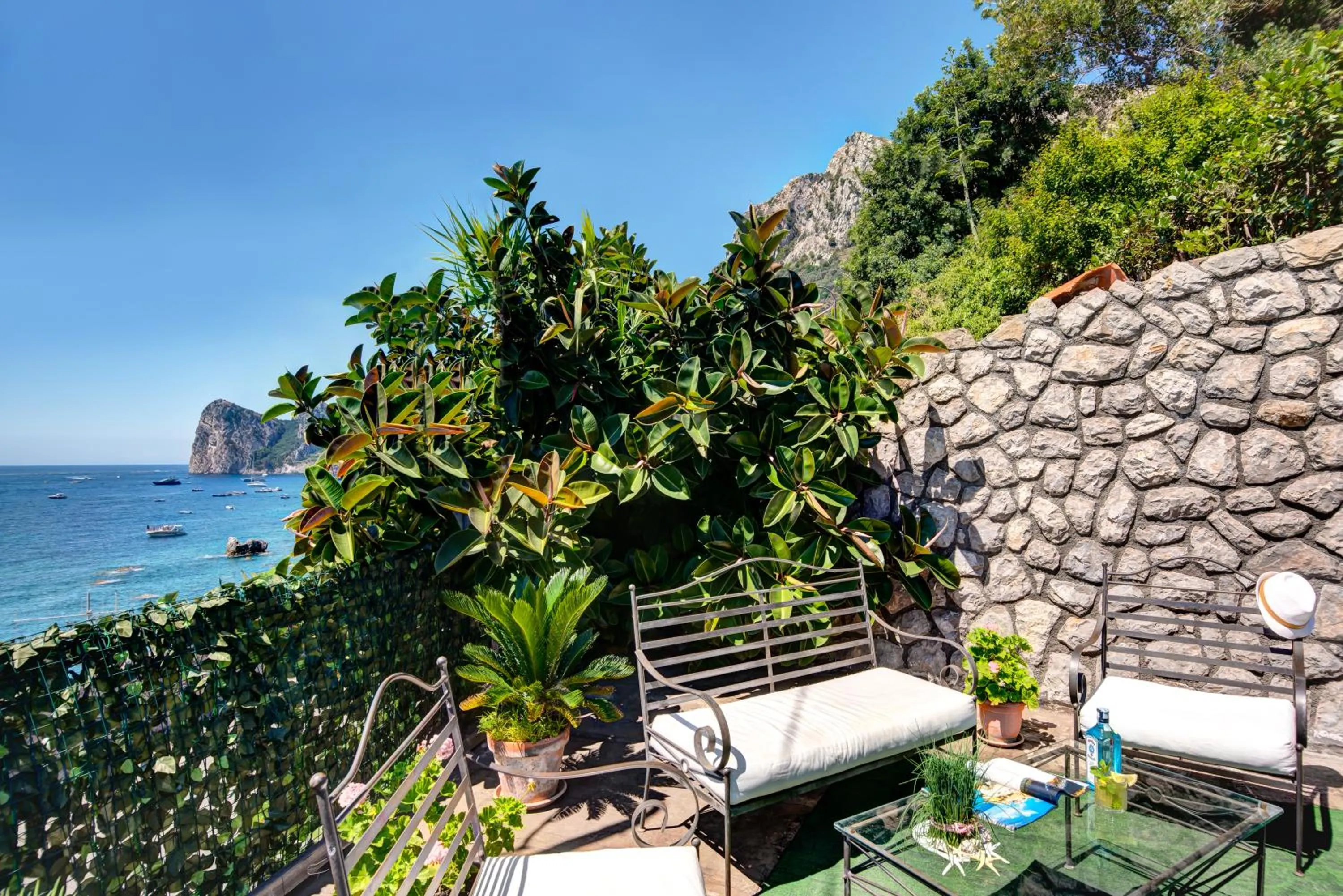 GOCCE VILLAS - Ginestra Frontbeach suite