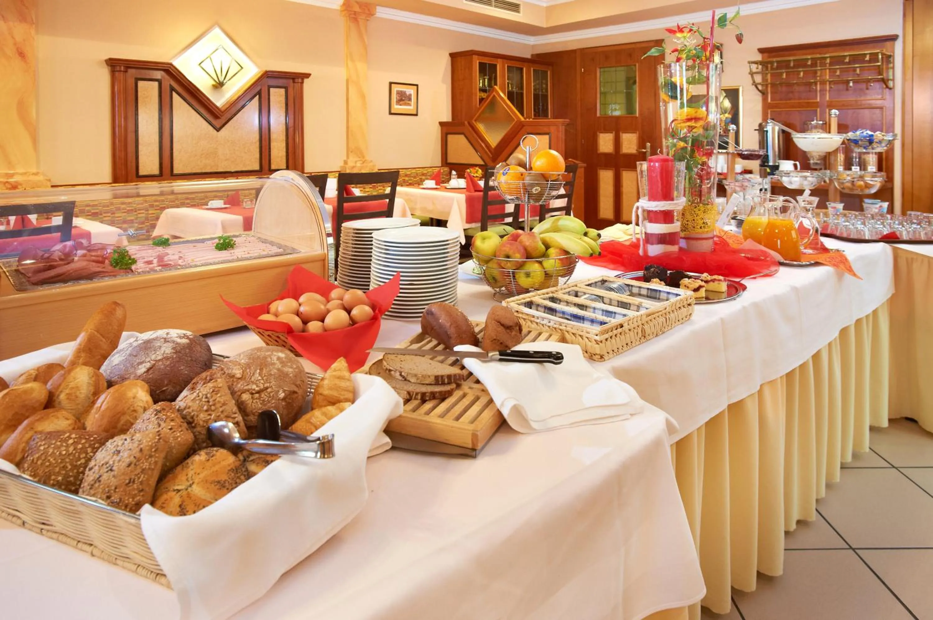 Continental breakfast in Gasthof Gigl