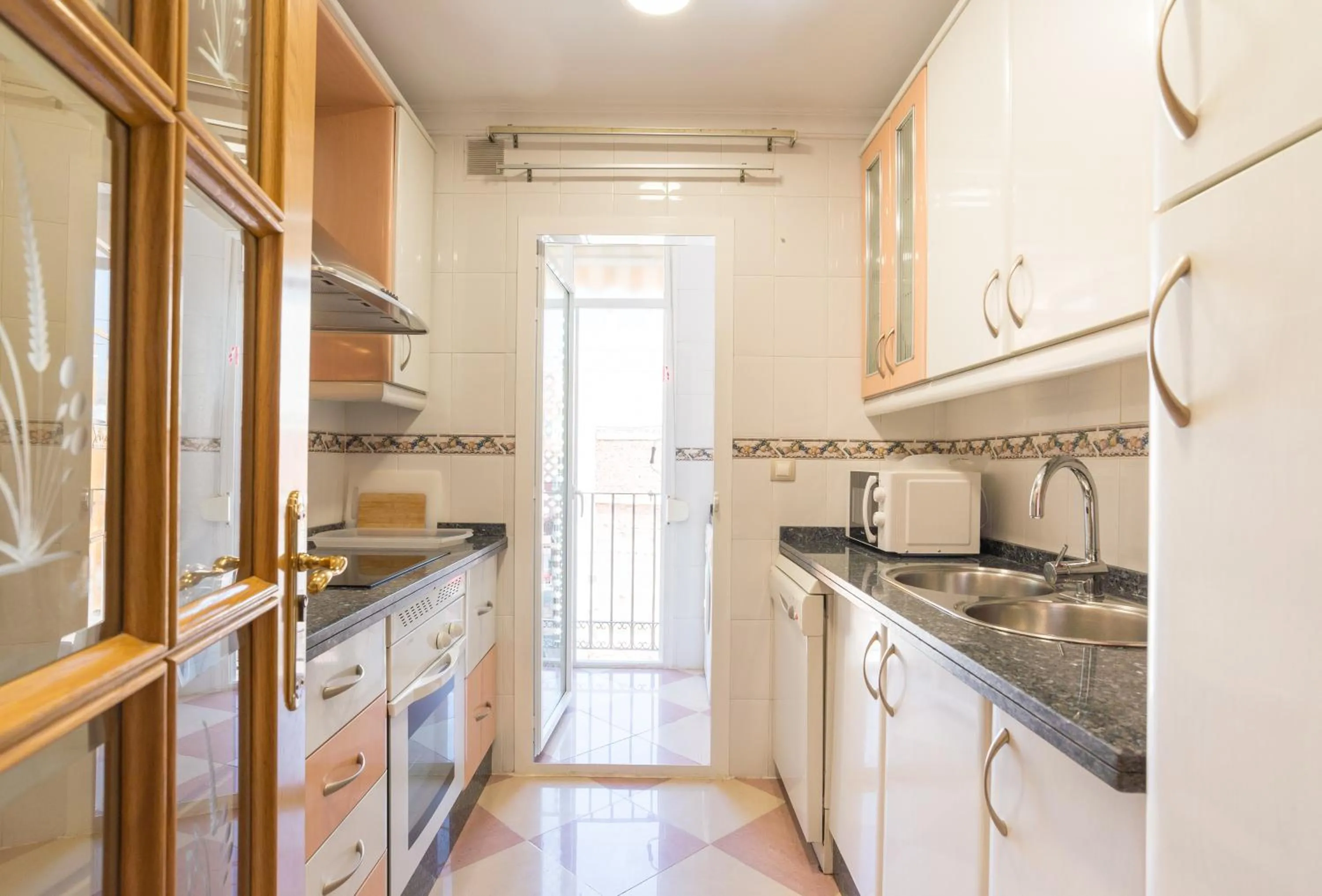 Kitchen or kitchenette in ELENA Flat Malaga Center