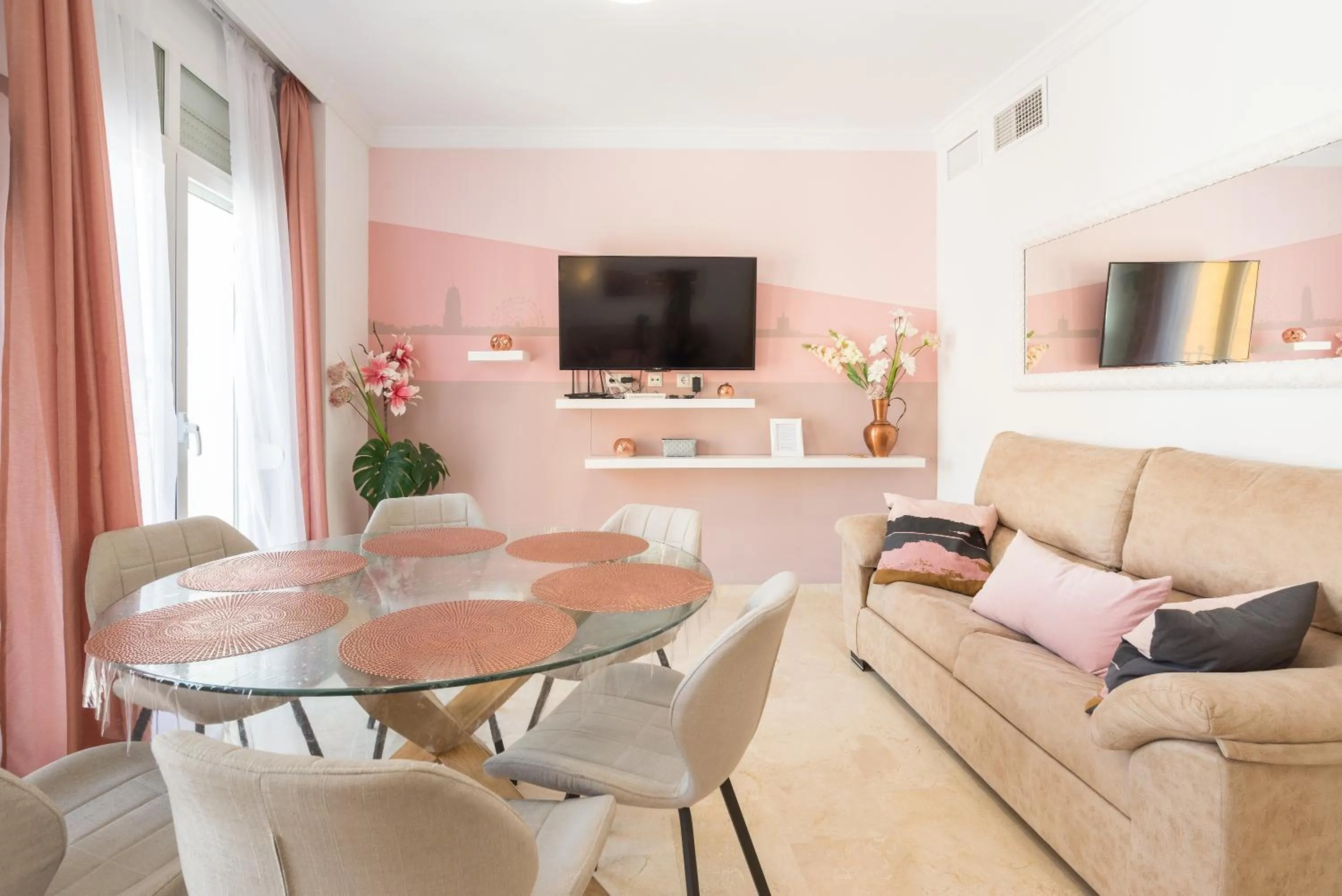 TV and multimedia in ELENA Flat Malaga Center