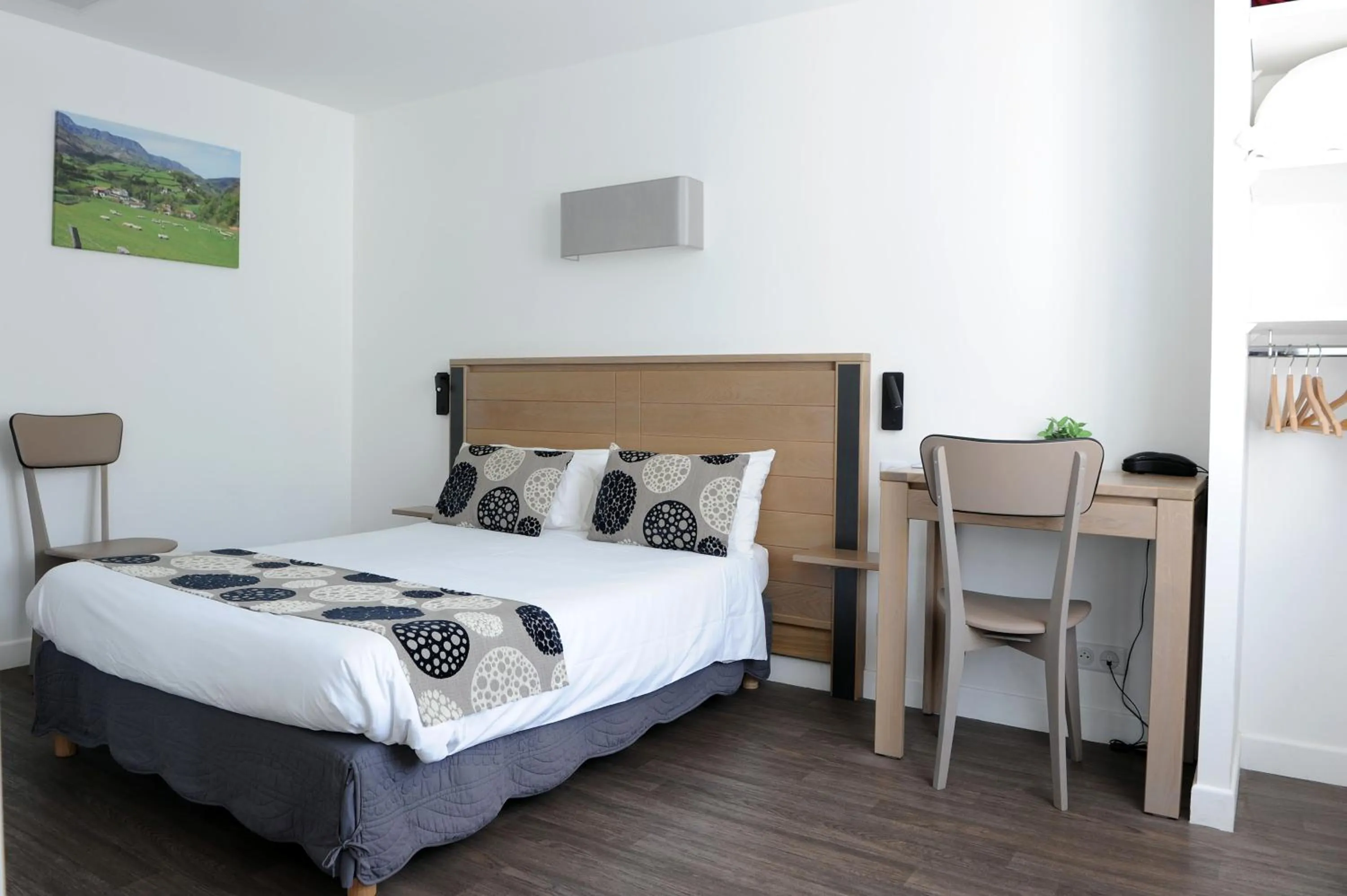 Bedroom in Manexenea