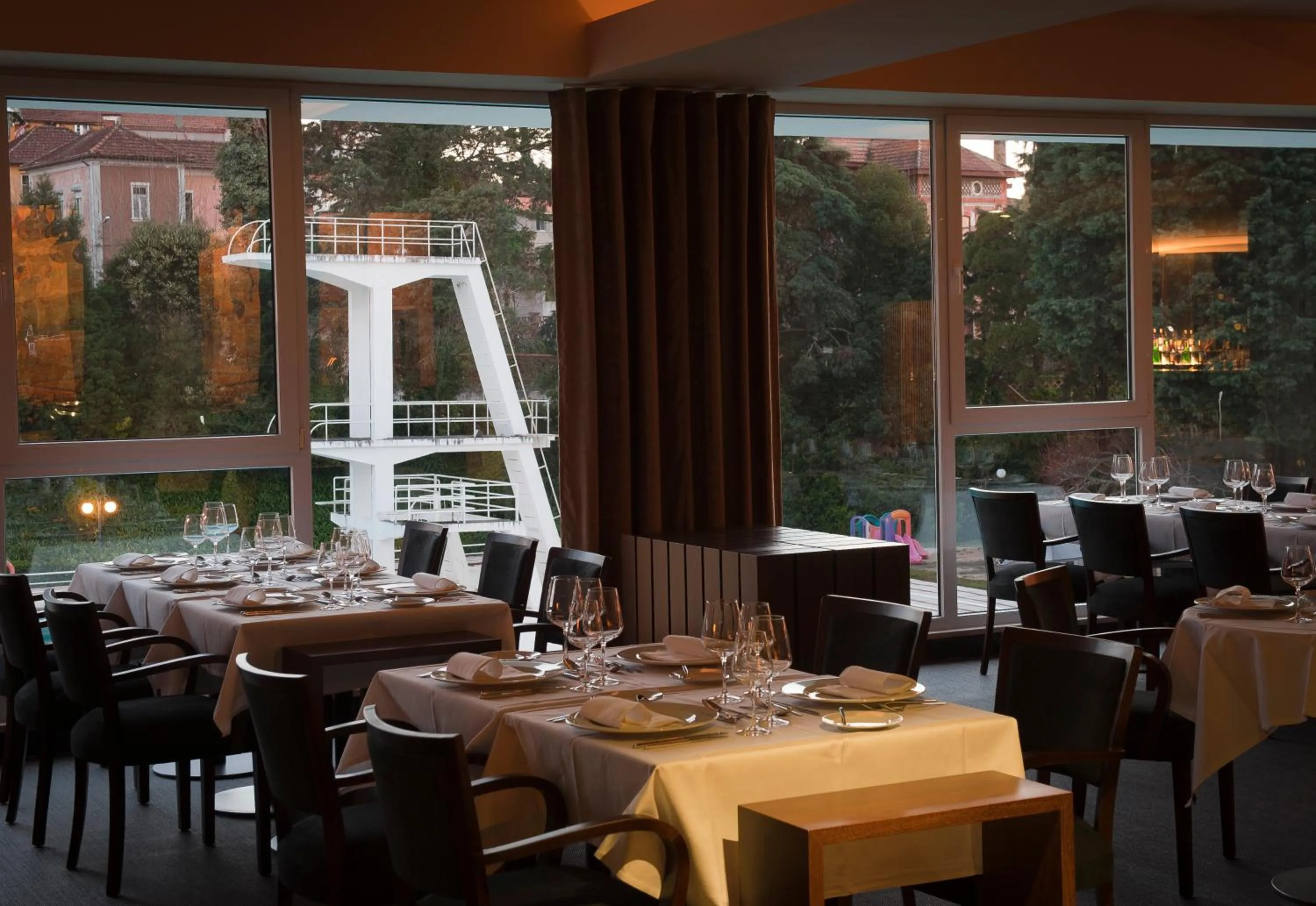 Restaurant/places to eat in Grande Hotel De Luso