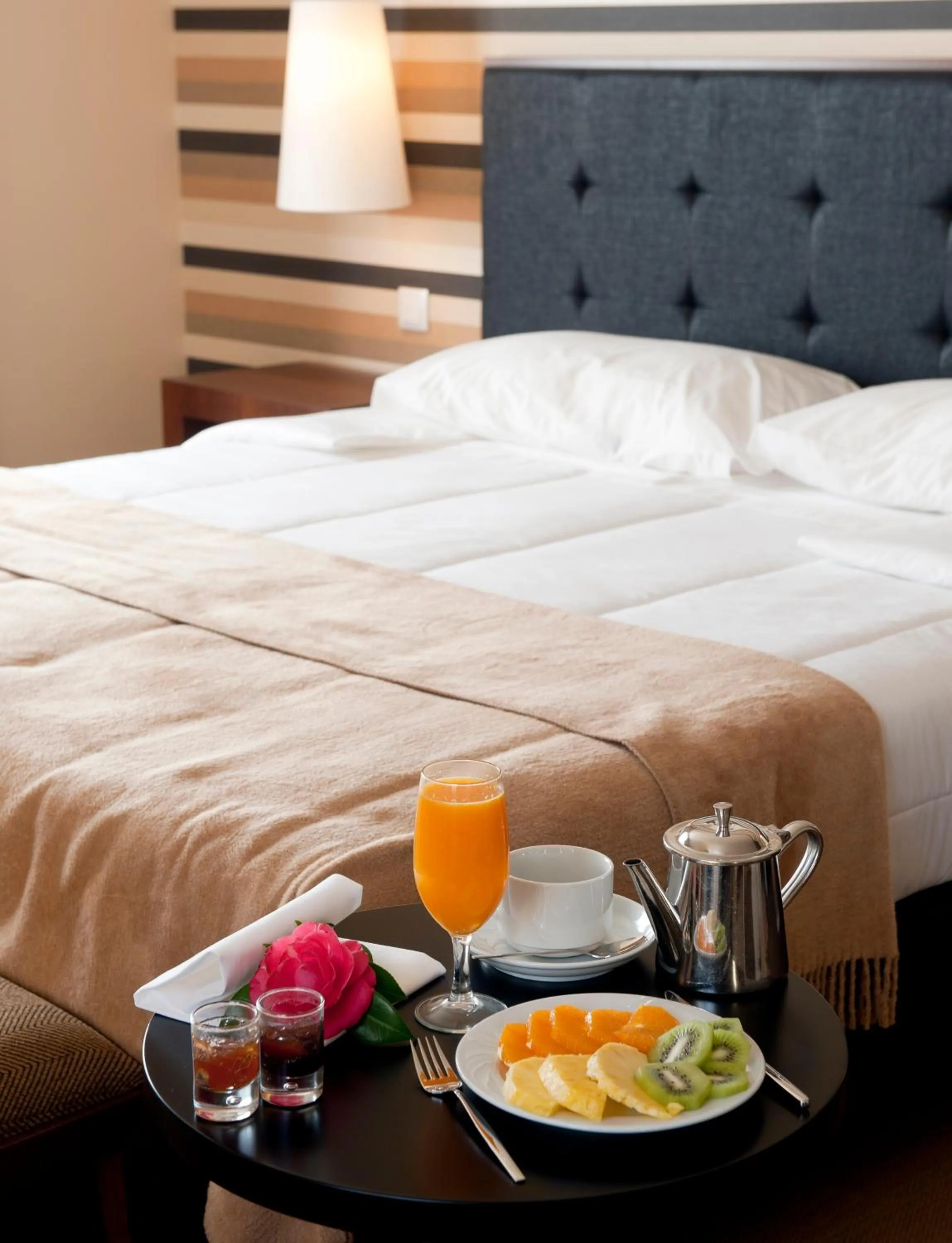 Bedroom, Bed in Grande Hotel De Luso