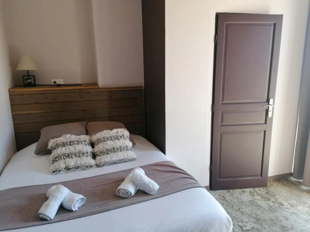 Bedroom, Bed in Hotel Restaurant L'Escale