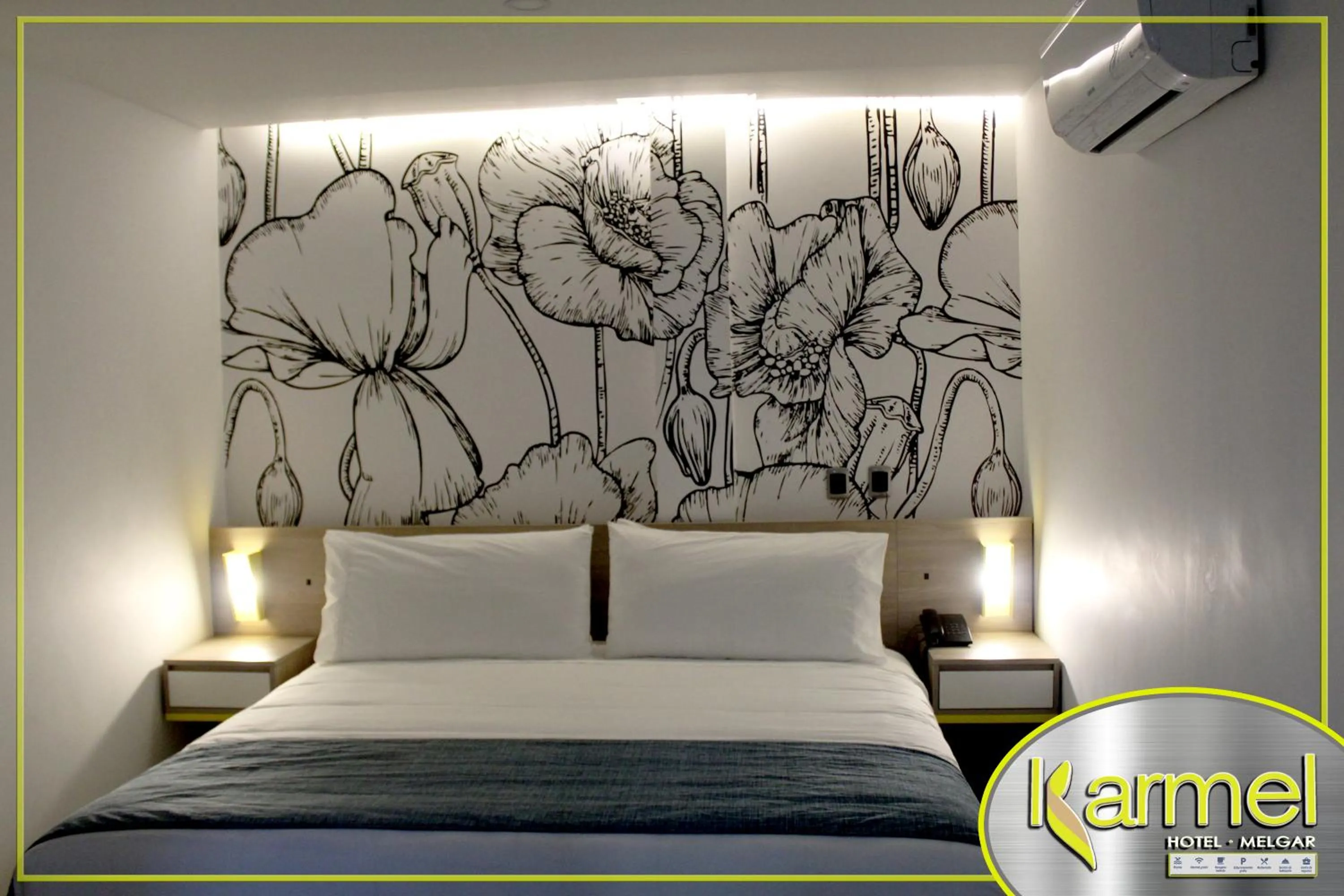 Photo of the whole room, Bed in Hotel Karmel
