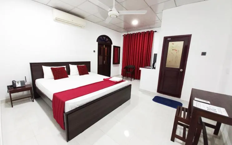 Airport Pearl Garden Transit Hotel