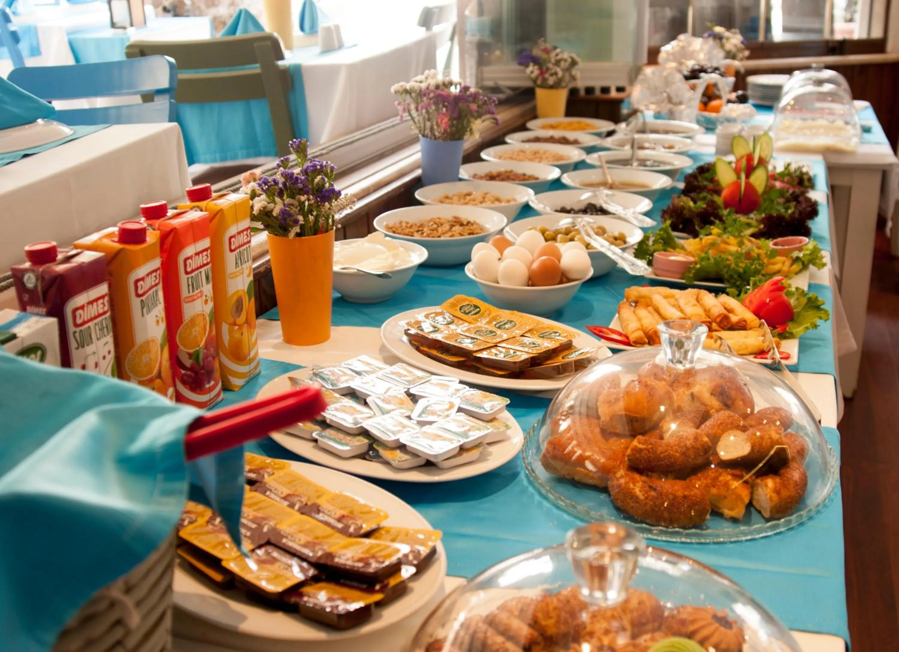 Food and drinks in Akbiyik Suite Boutique Hotel