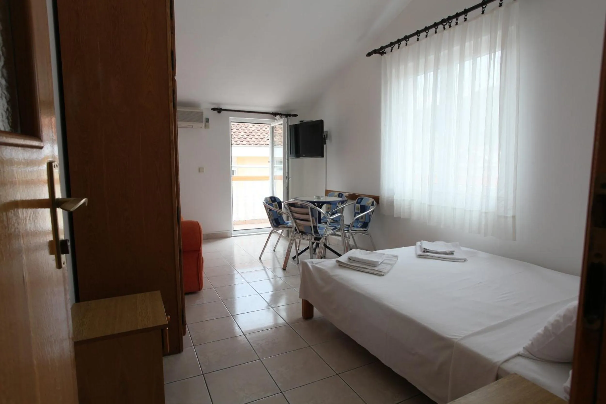 Photo of the whole room, Bed in Apartments Memidz