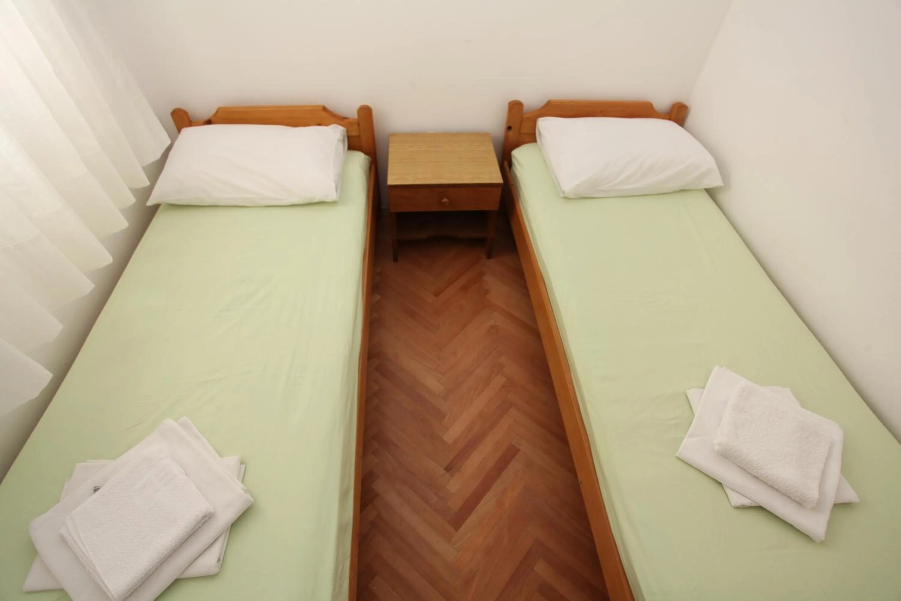 Bedroom, Bed in Apartments Memidz