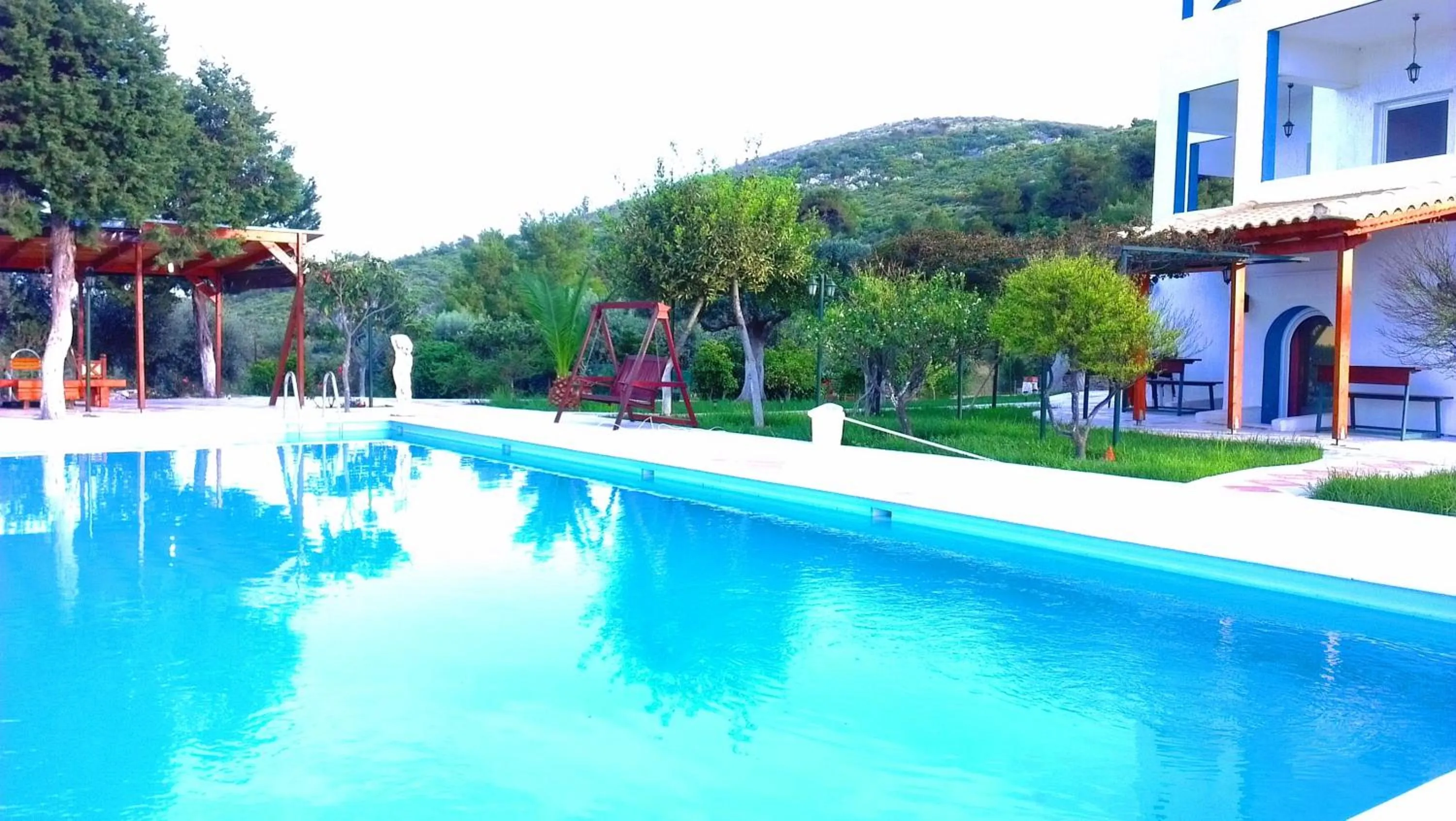 Swimming pool in Villa Agnanti Boutique