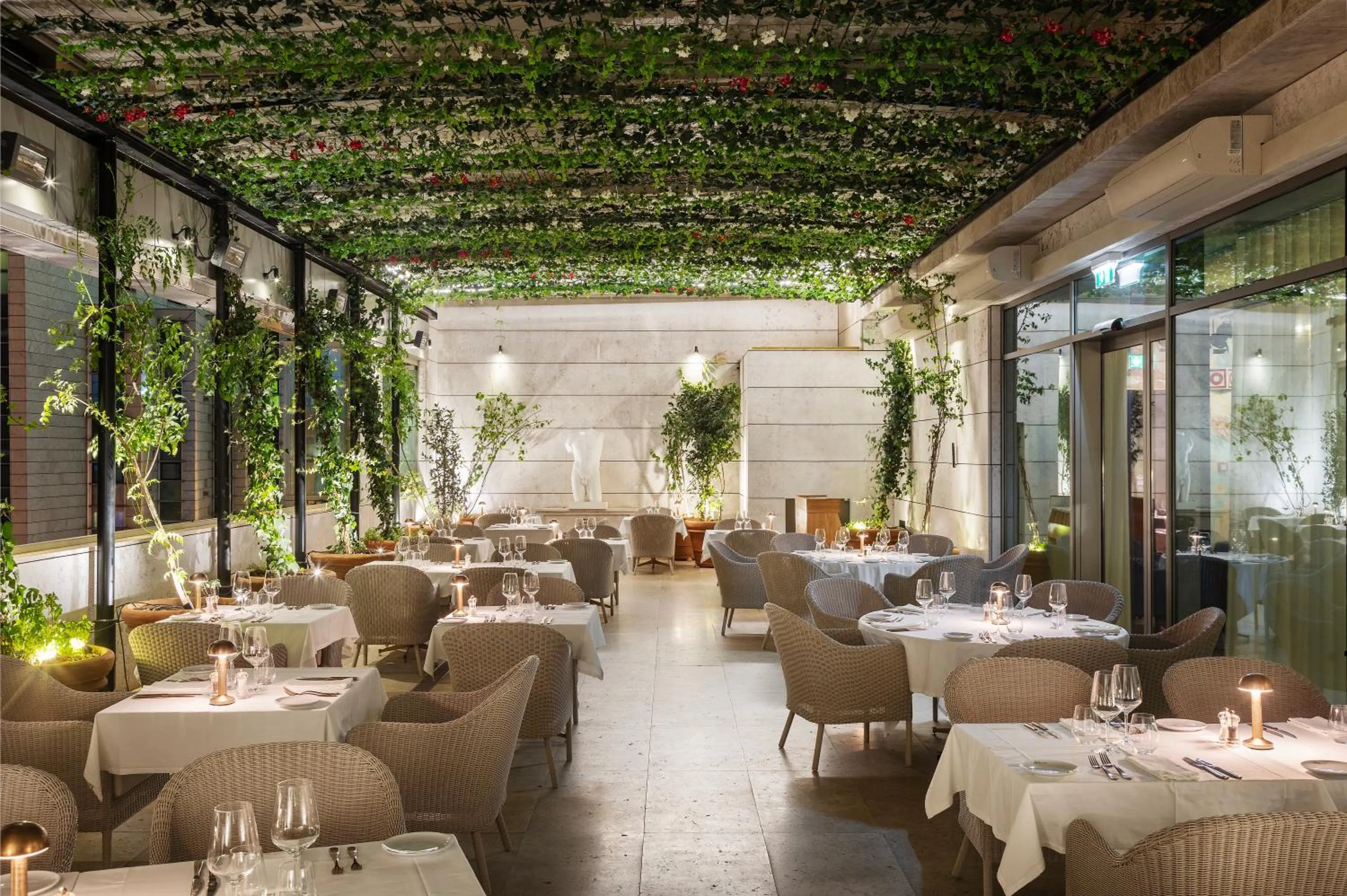 Restaurant/places to eat in EPIC SANA Marquês Hotel