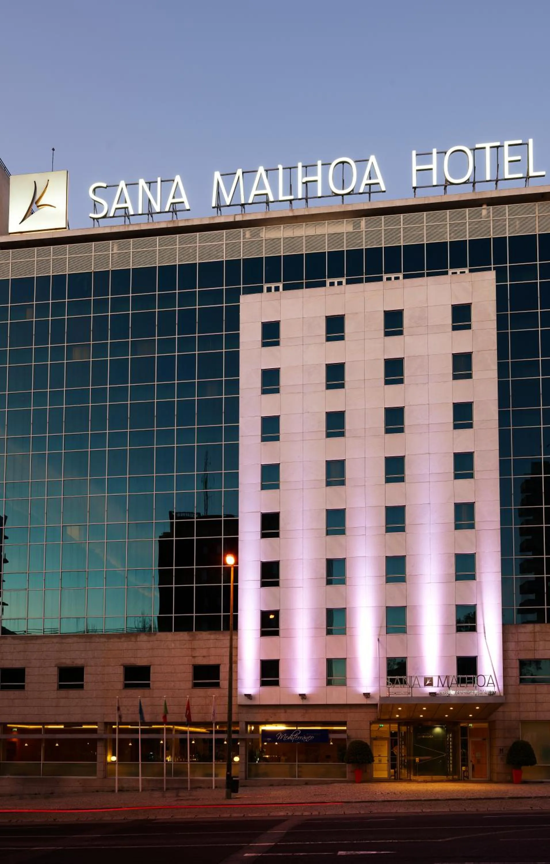 Property building in SANA Malhoa Hotel