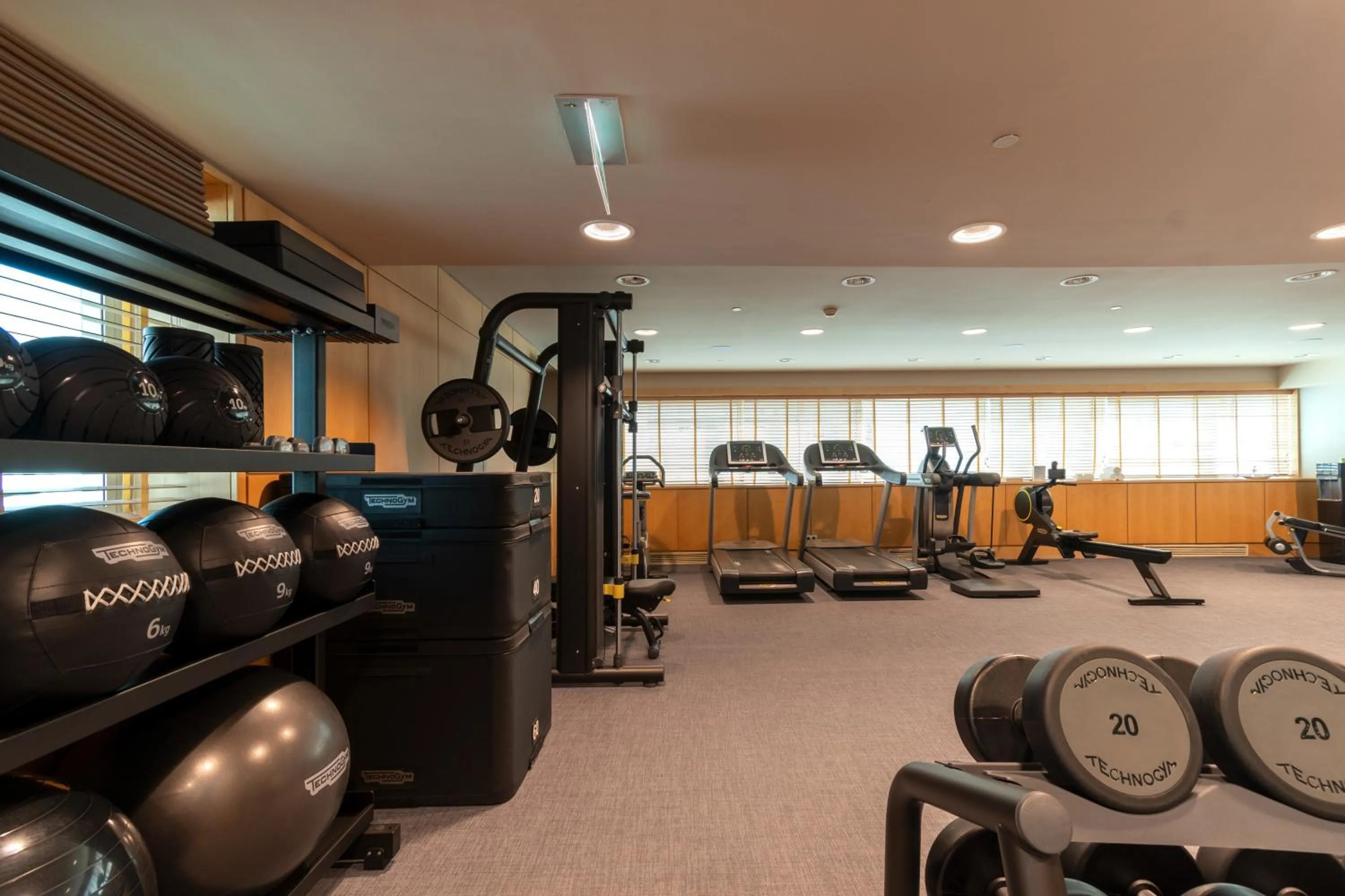Fitness centre/facilities in SANA Malhoa Hotel