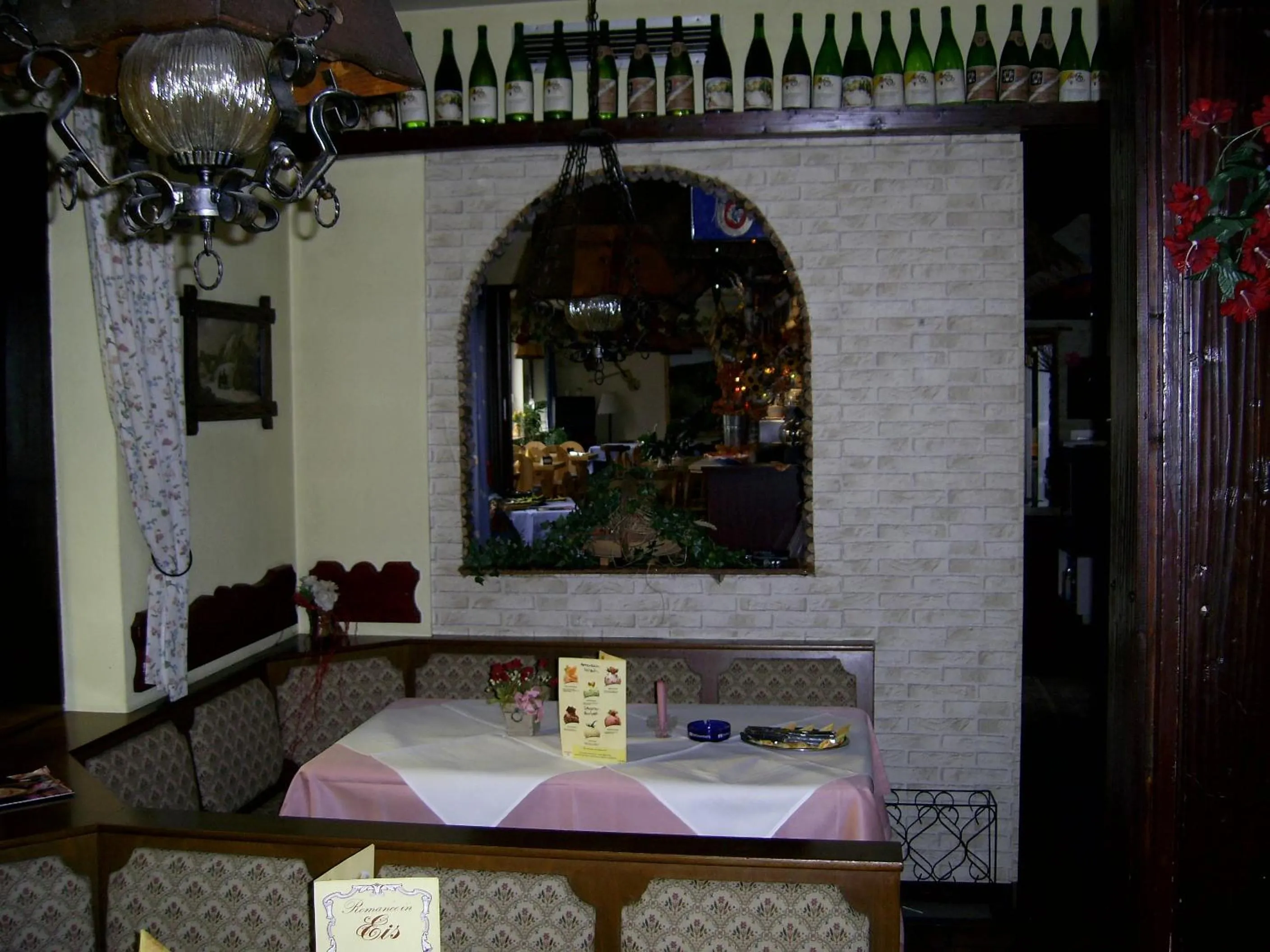 Restaurant/places to eat in Hotel-Restaurant Hellmann