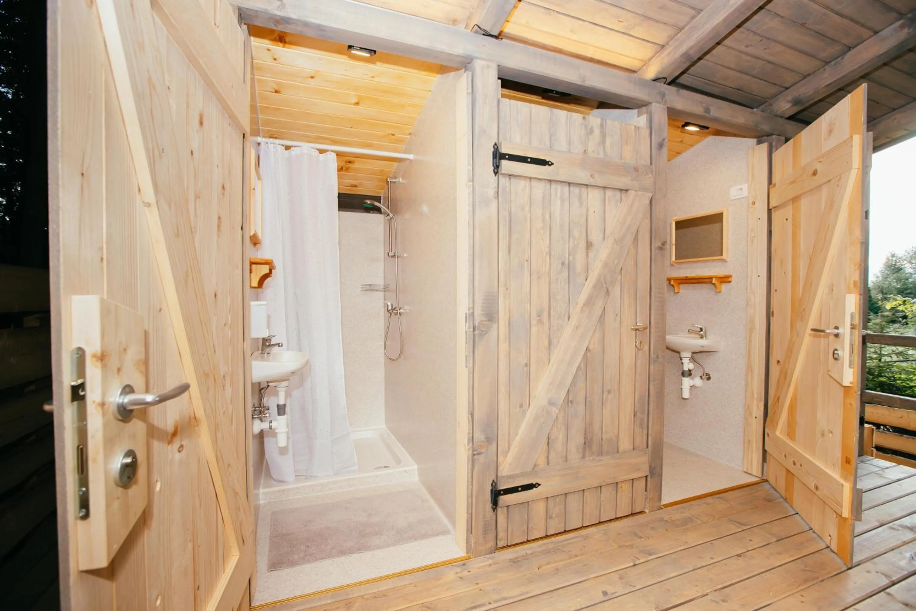 Alp Glamping Village