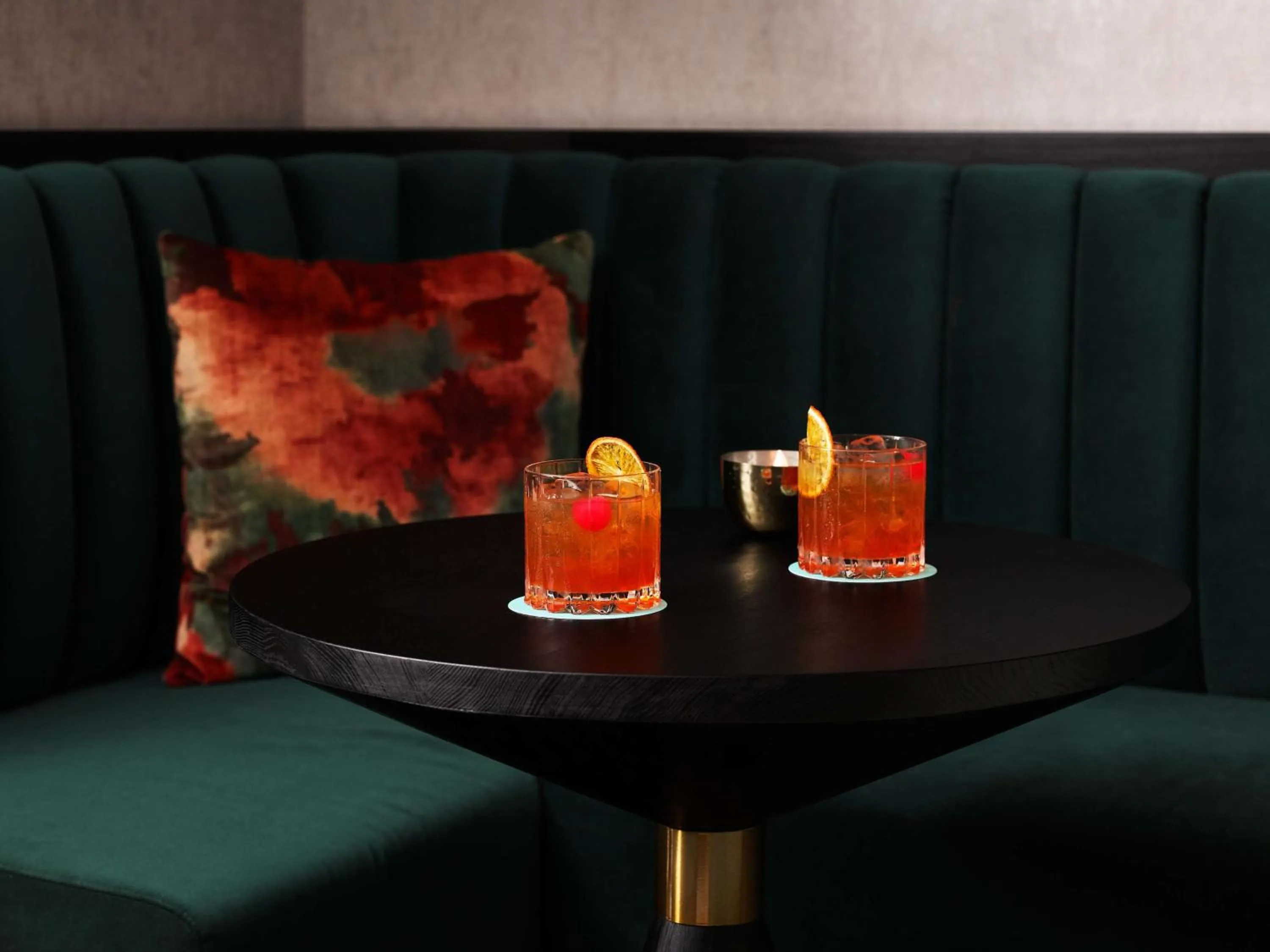 Lounge or bar in Hyatt House London Stratford - Aparthotel