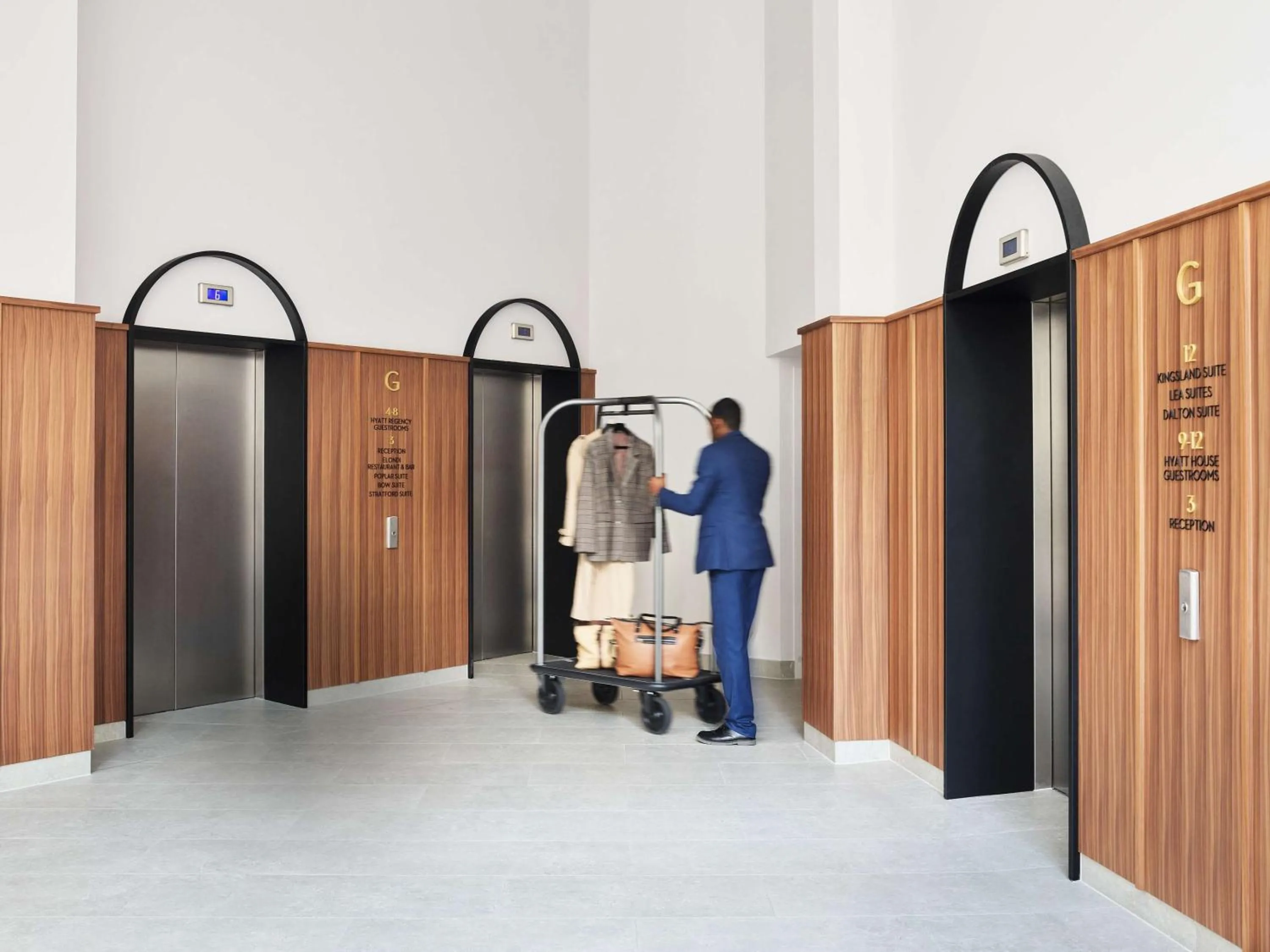 Lobby or reception in Hyatt House London Stratford - Aparthotel