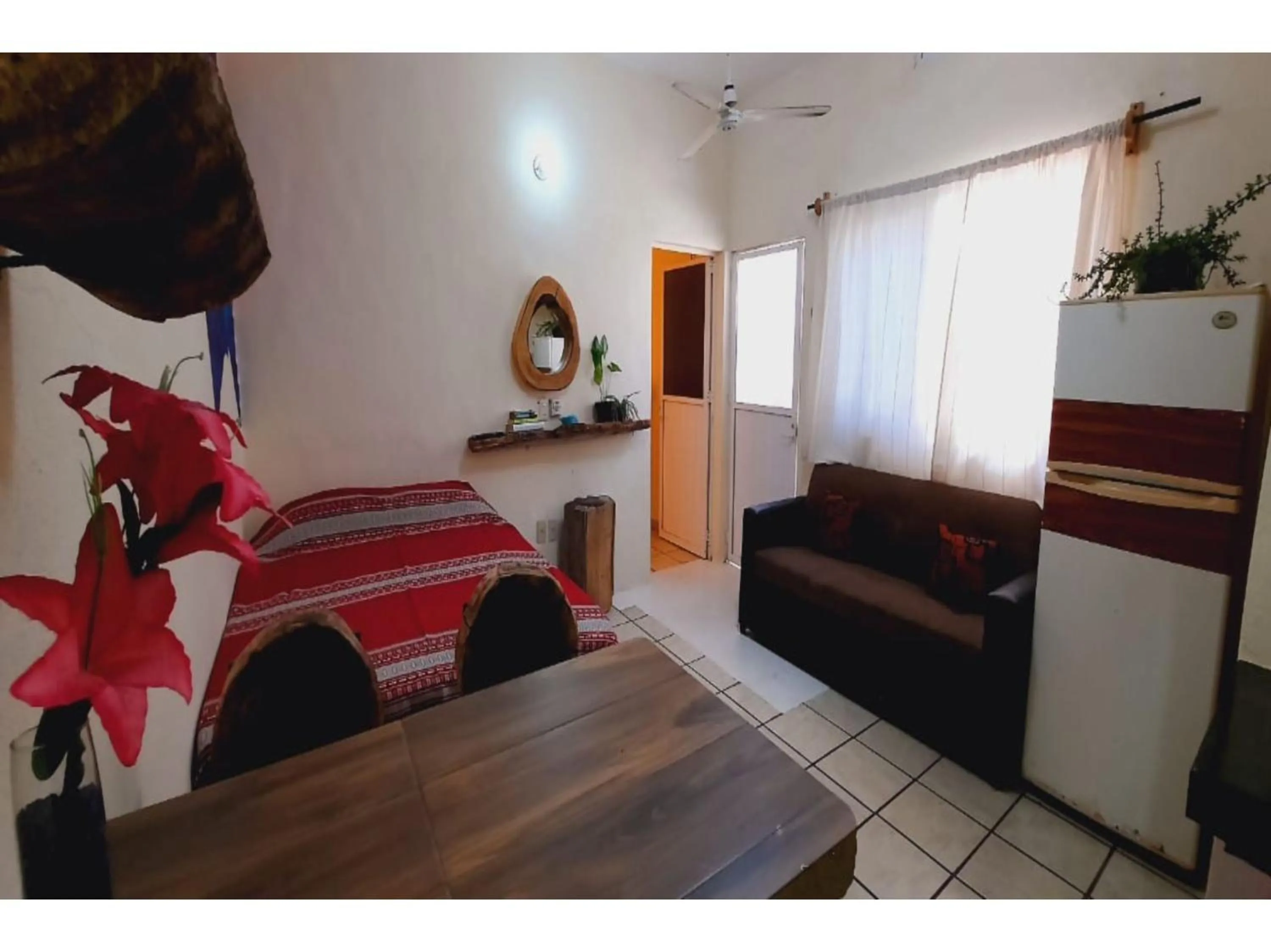 Bedroom, Dining Area in OYO Hotel Cannacare
