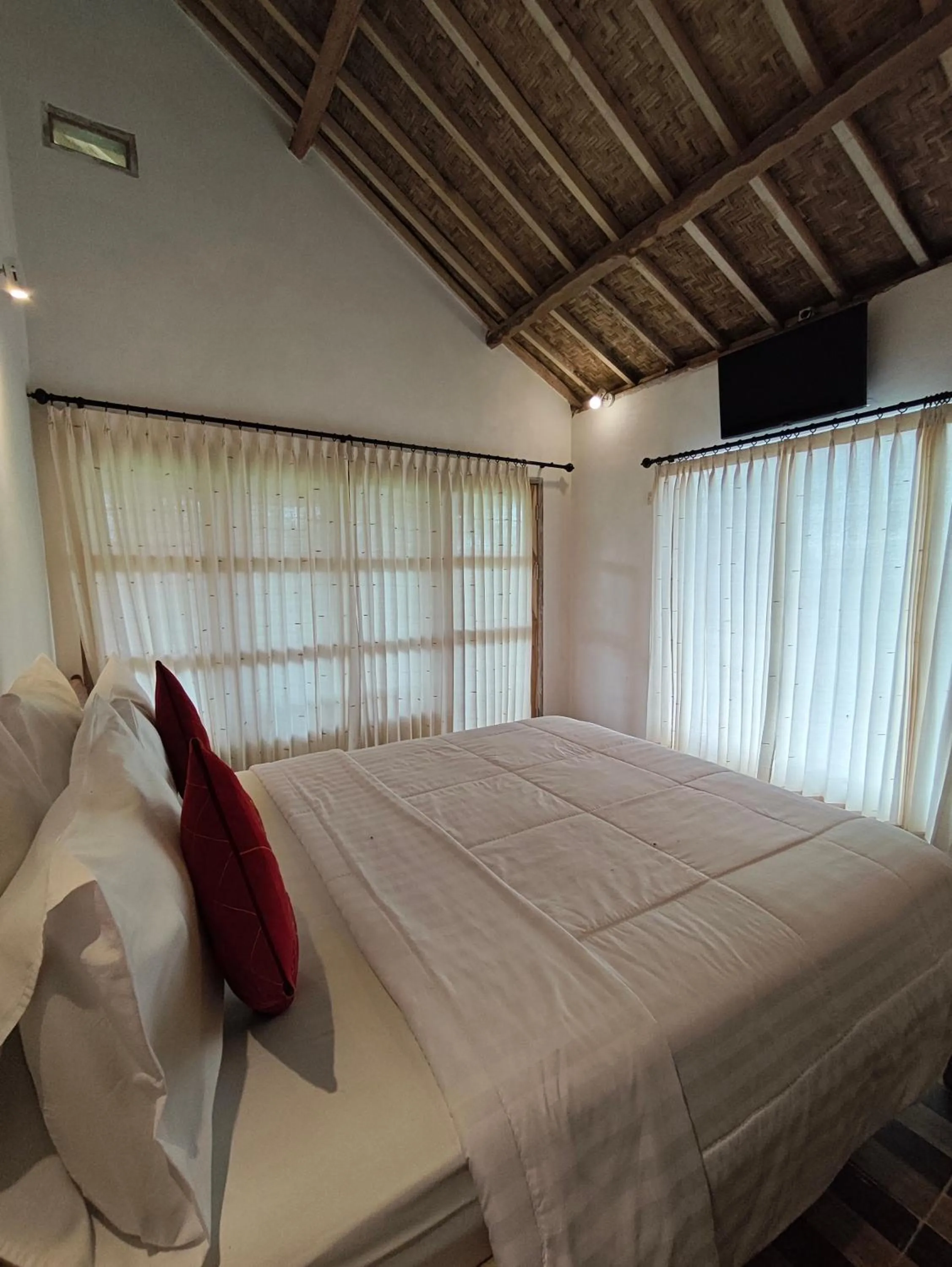 Bed in Tetebatu Flush Harmony