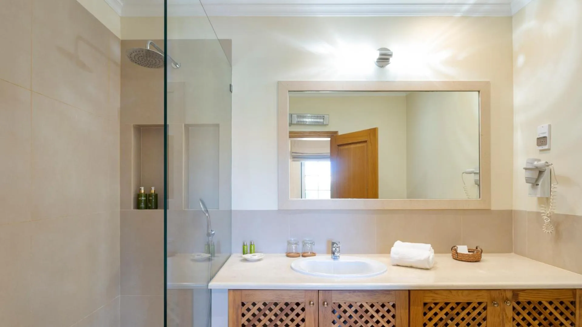 Bathroom in Martinhal Quinta Family Resort