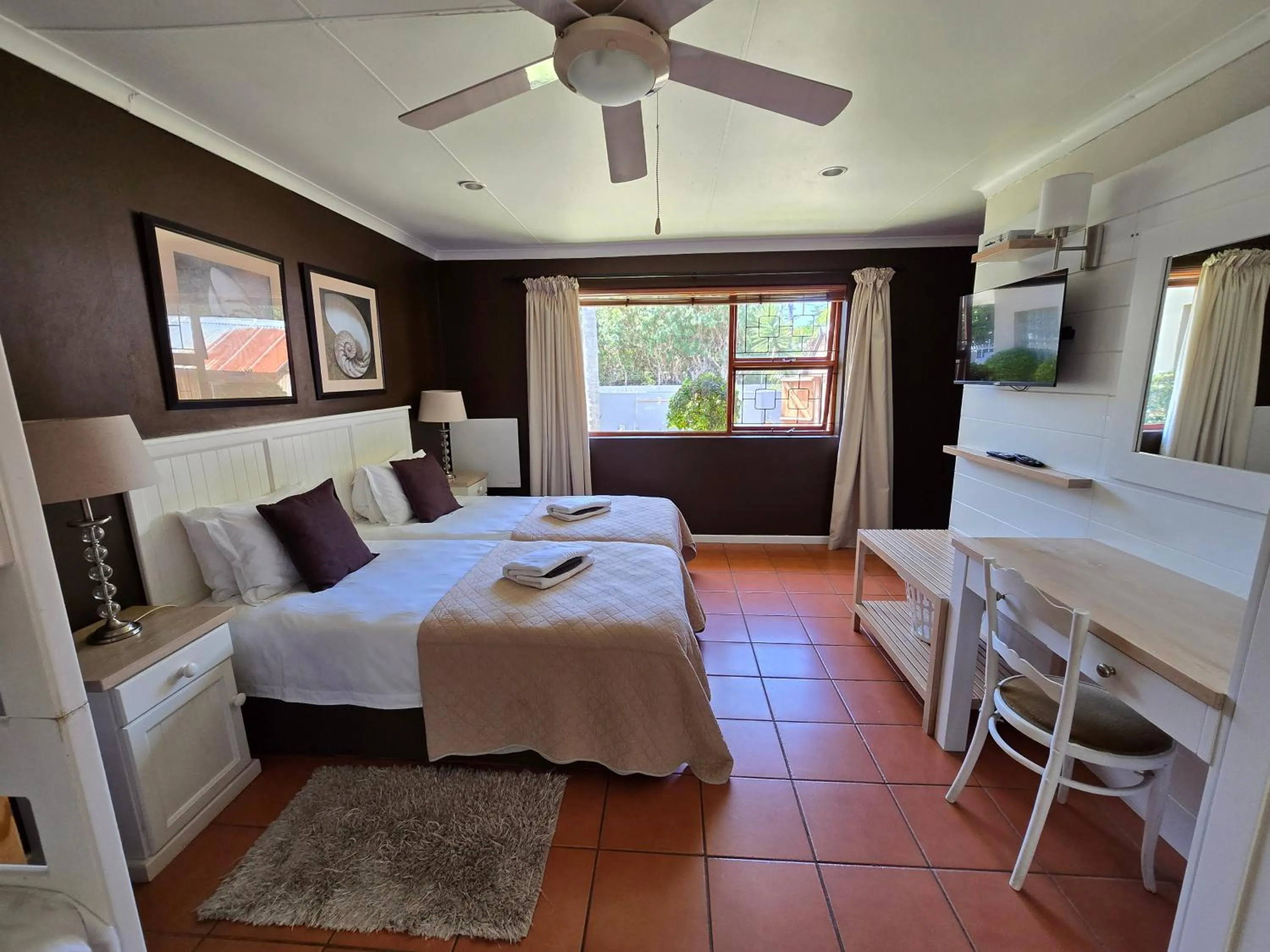 Photo of the whole room, Bed in Bayside Guesthouse