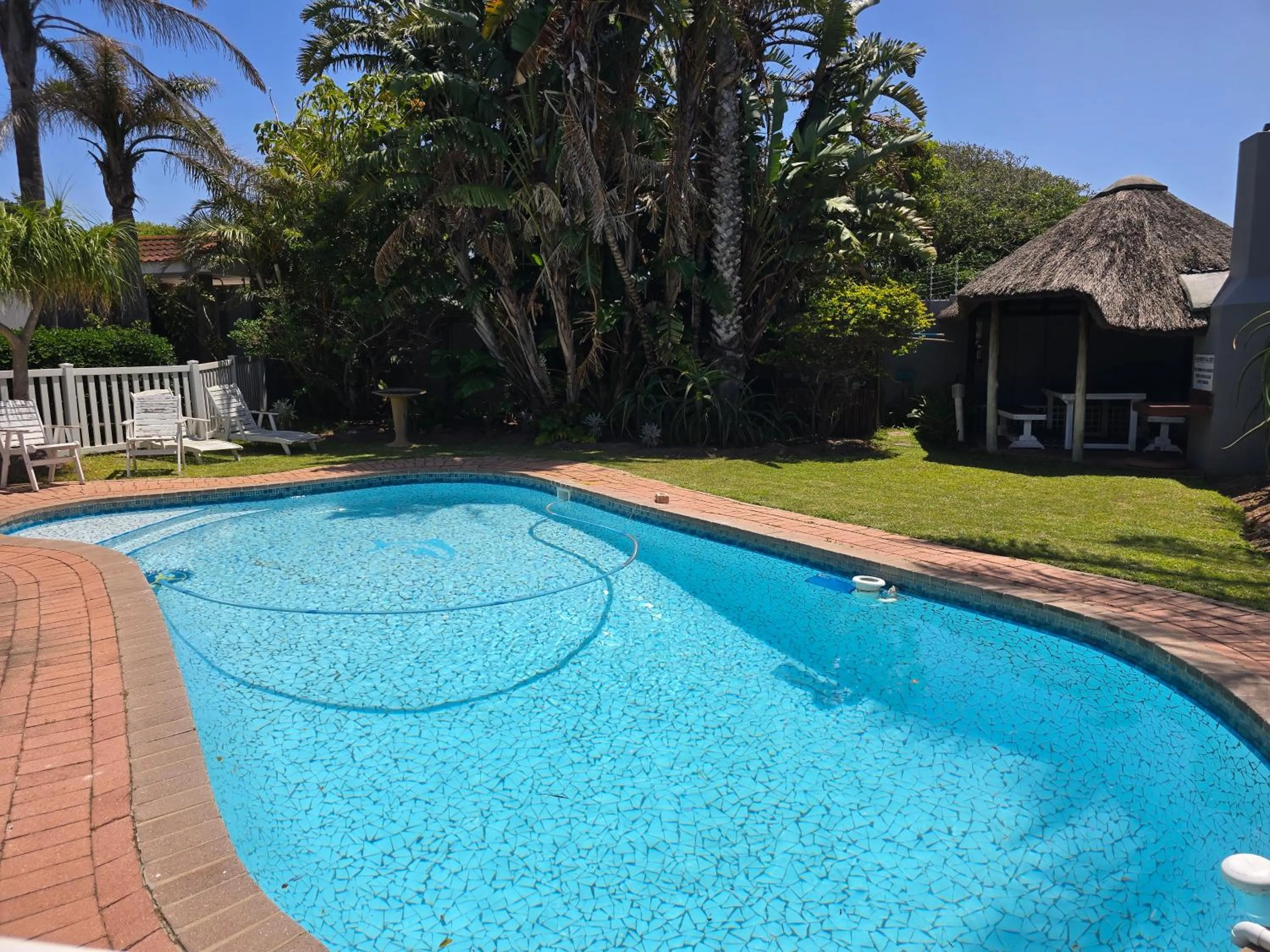 Swimming pool in Bayside Guesthouse