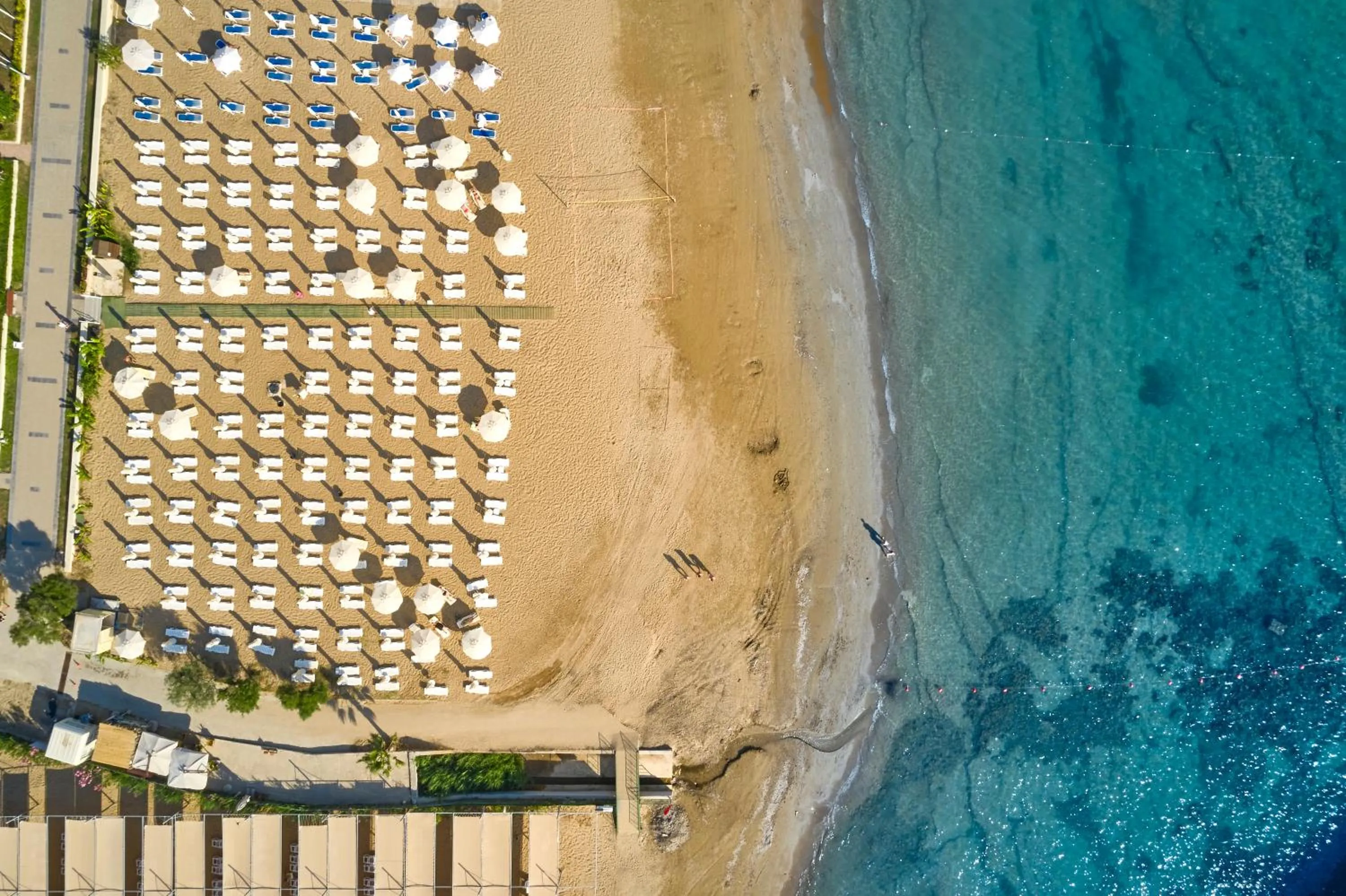 Garden view in Seaden Corolla Hotel