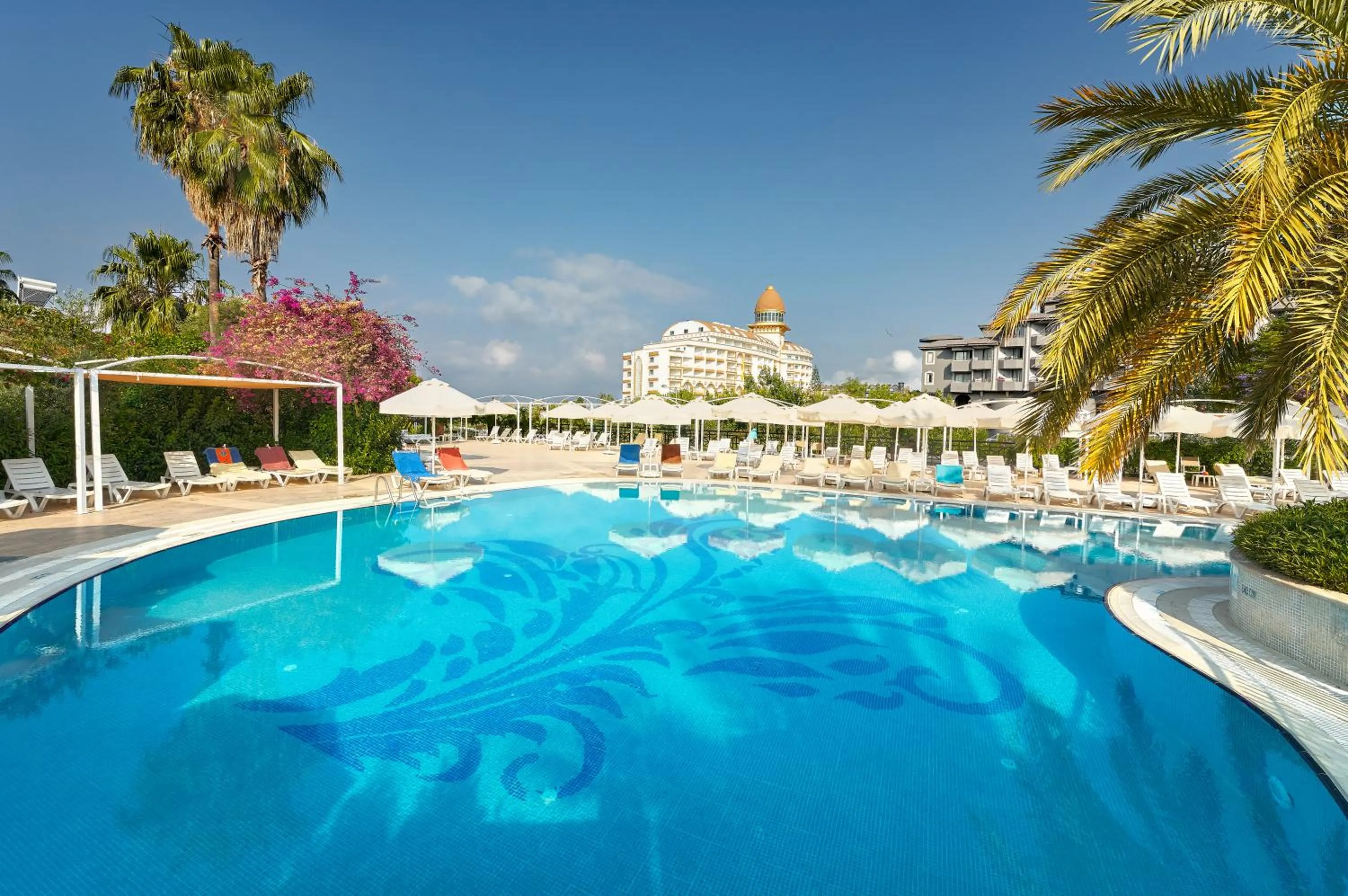 Property building in Seaden Corolla Hotel