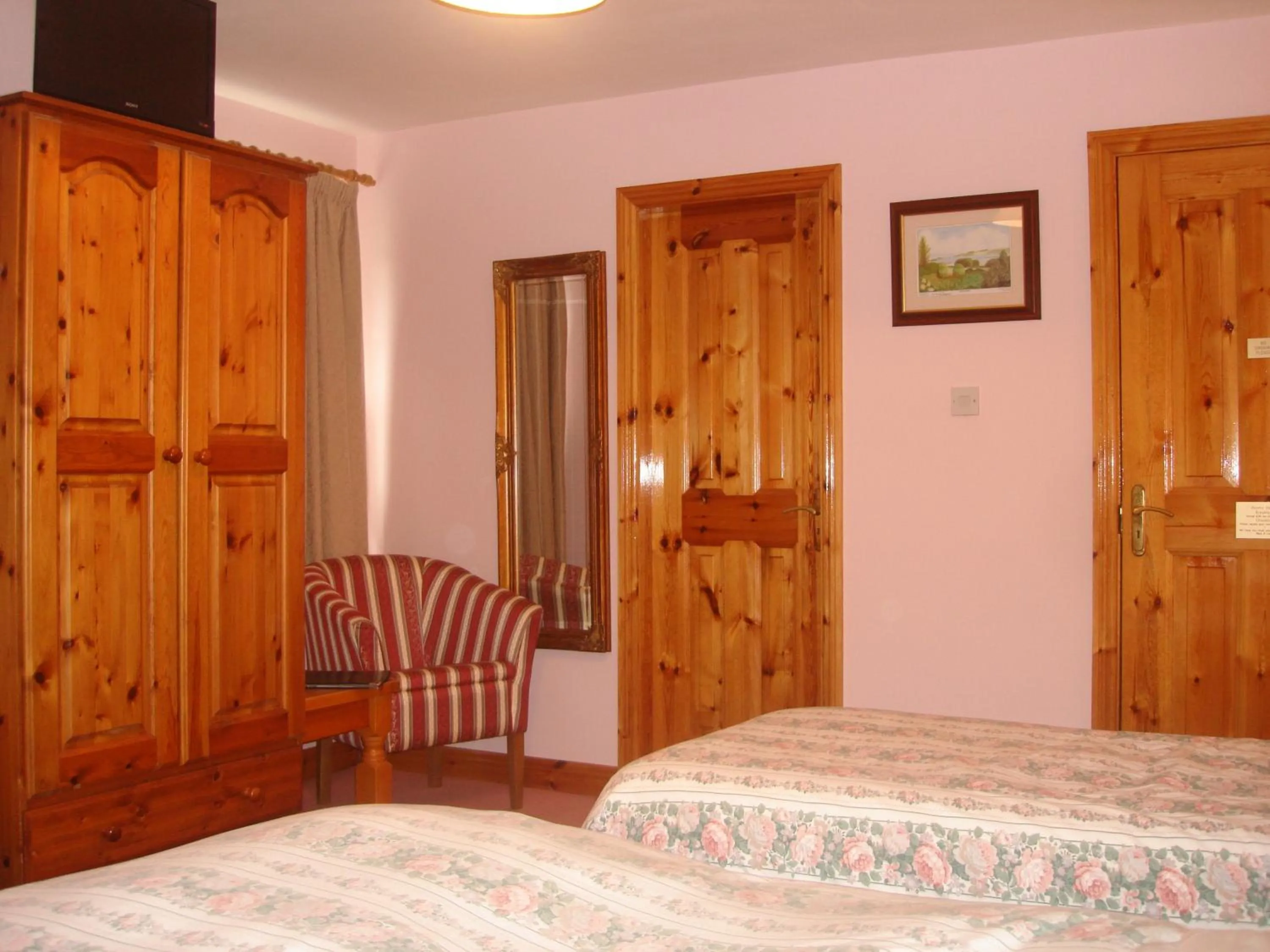 Bed in Rosmo House B&B