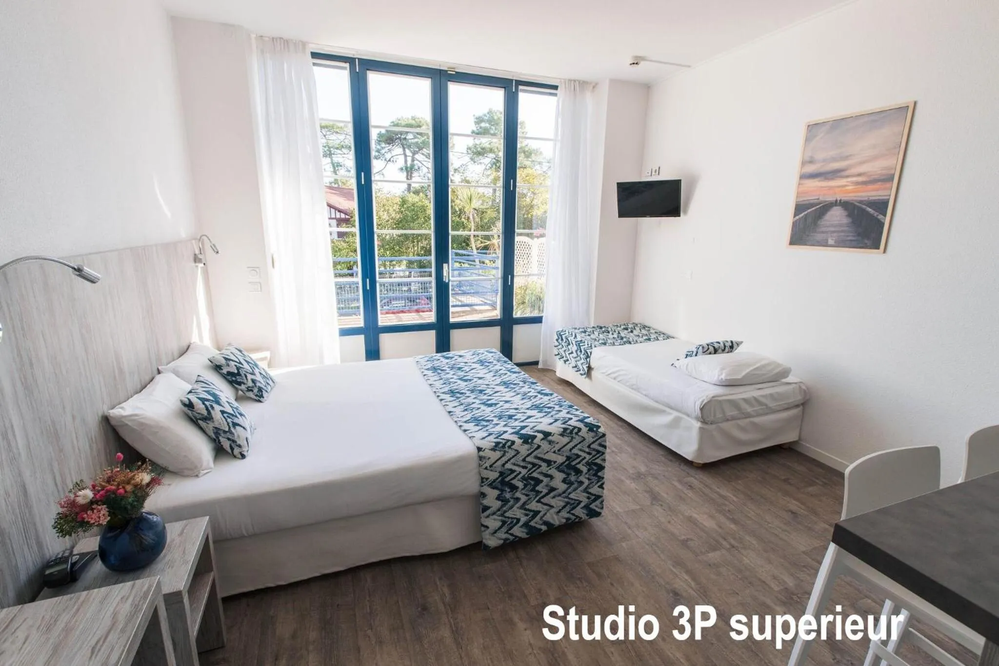 Bed in Hotel Mercedes